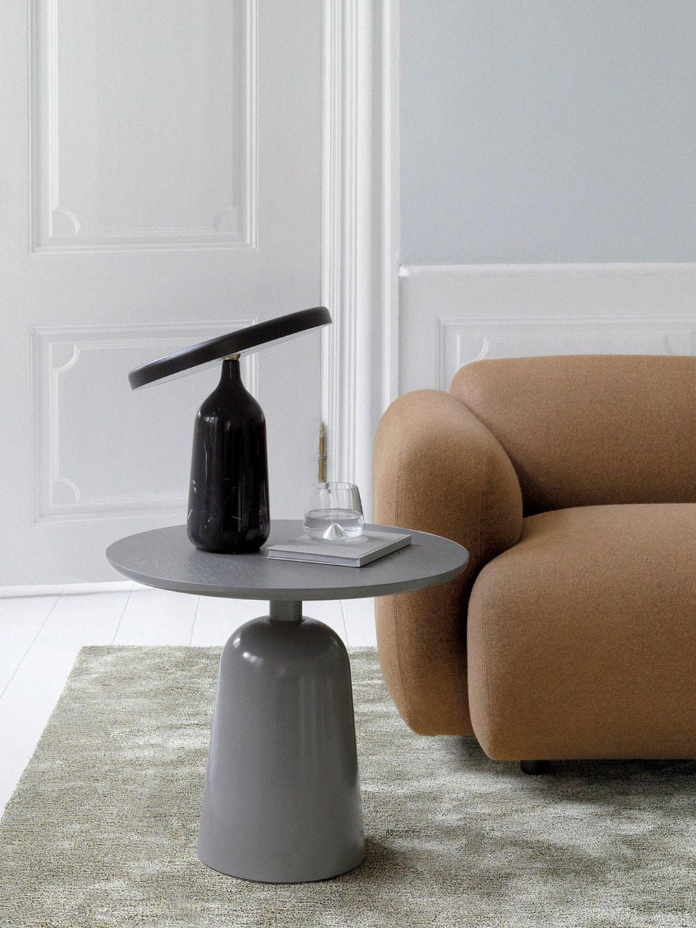 エディ テーブルランプ