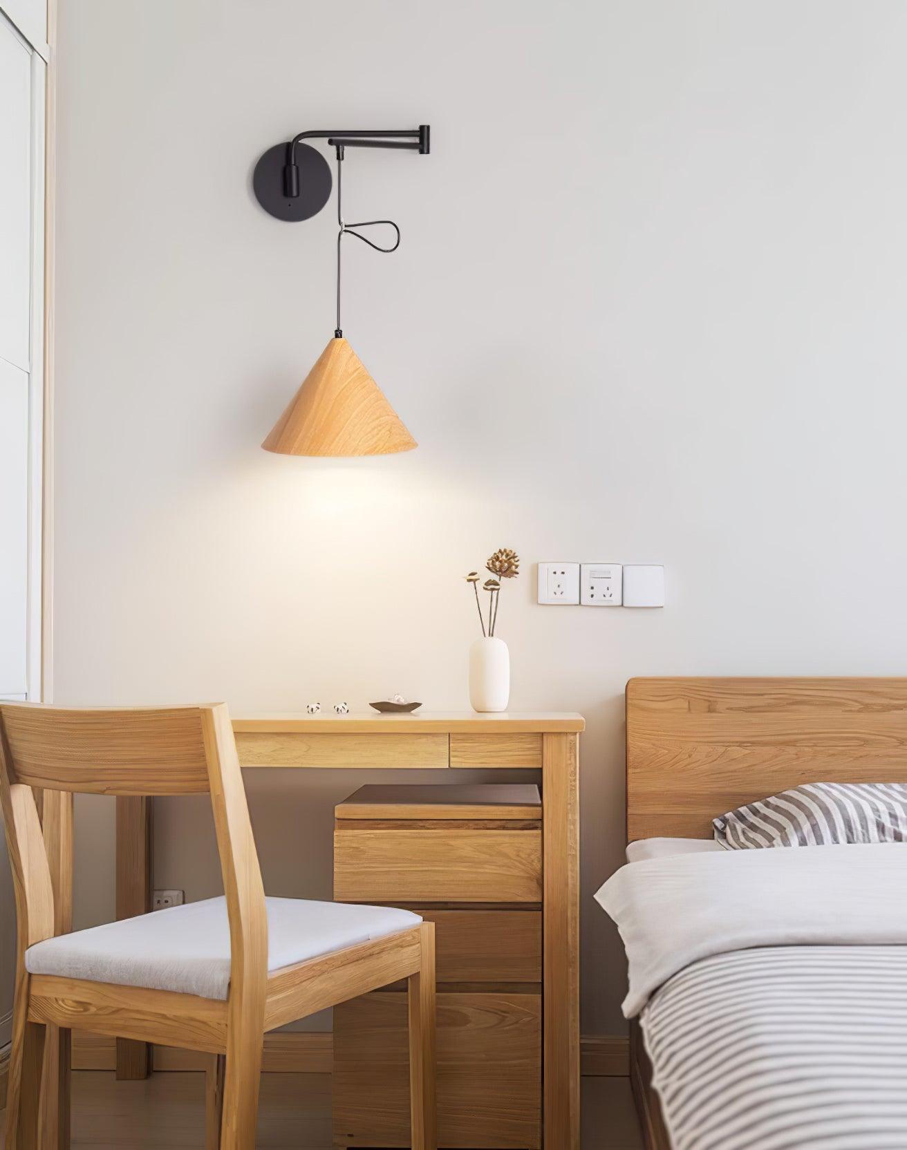 コーンスイングアームウォールランプ