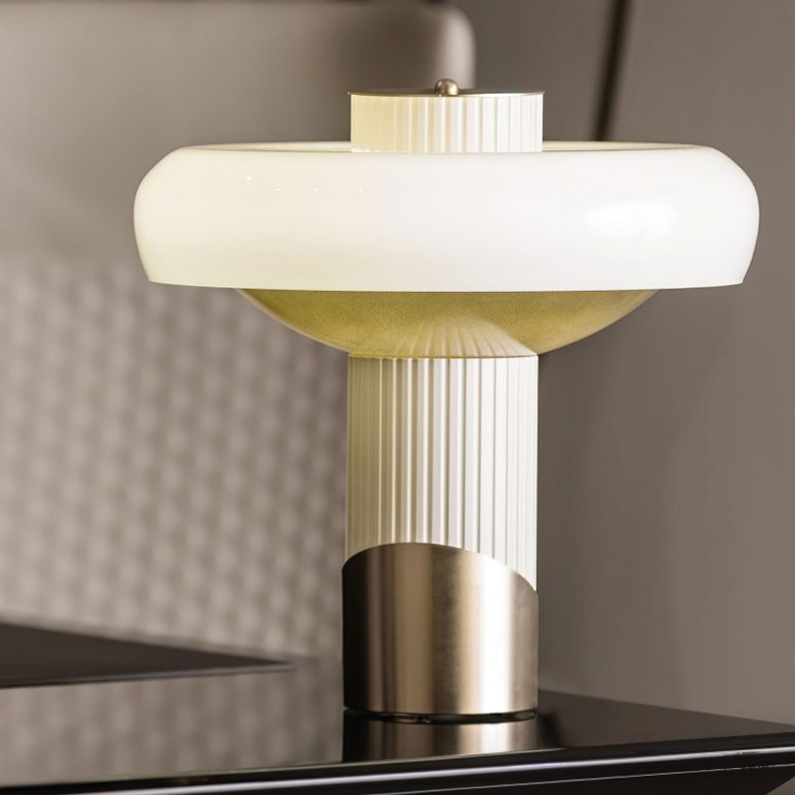 カンバリン テーブルランプ