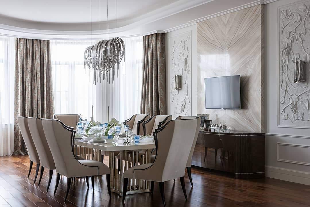 Volver Long Chandelier