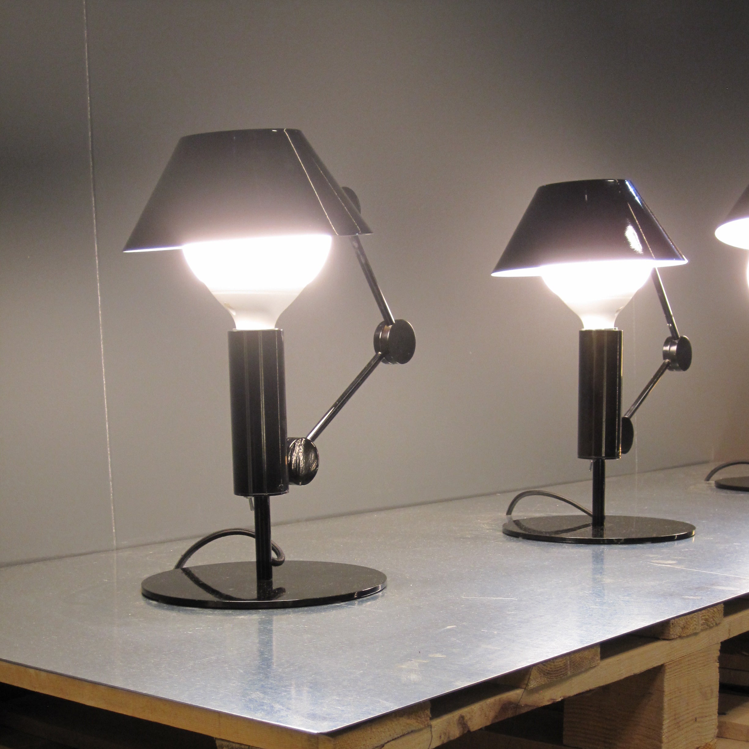 MR.ライトテーブルランプ