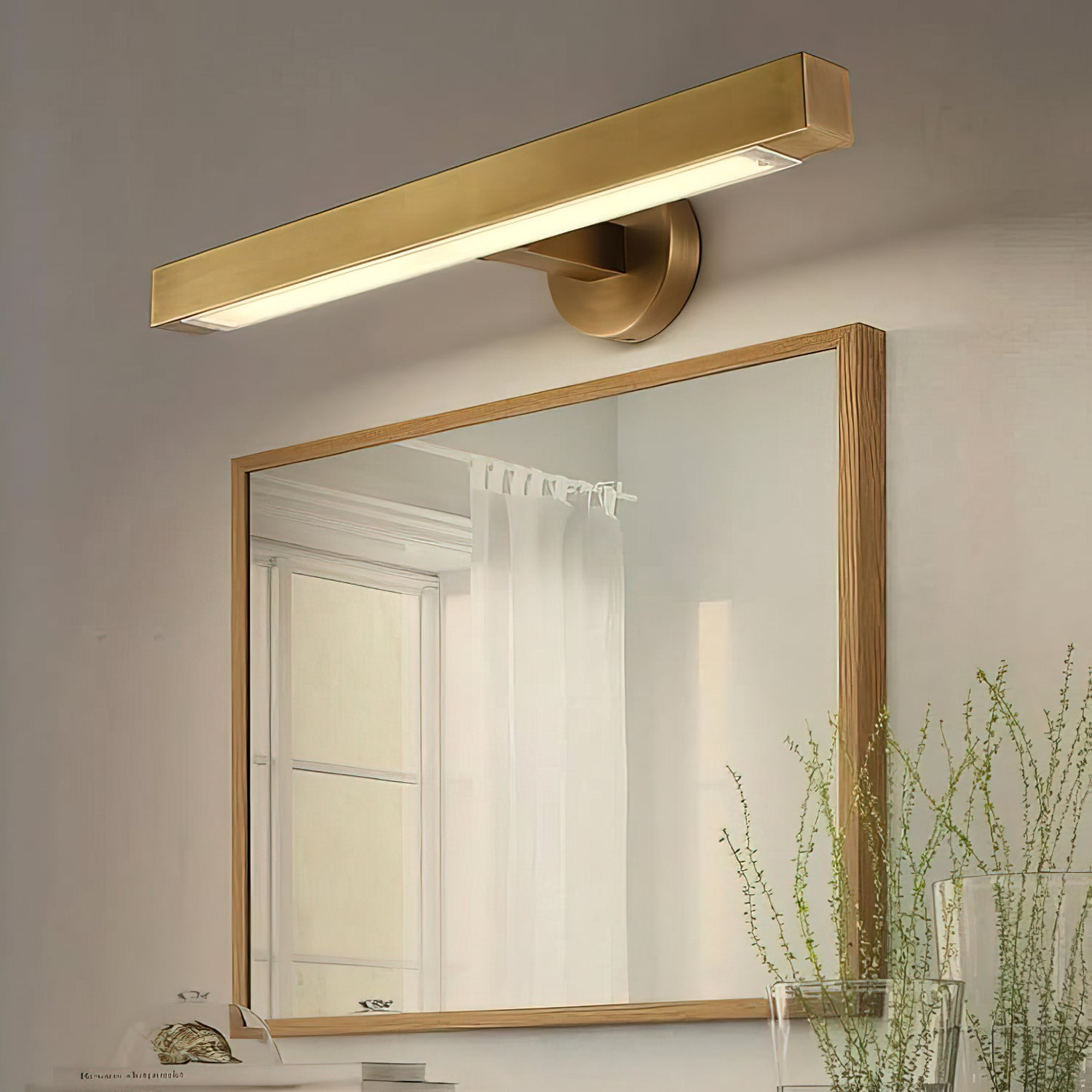 Hudson Wall Light