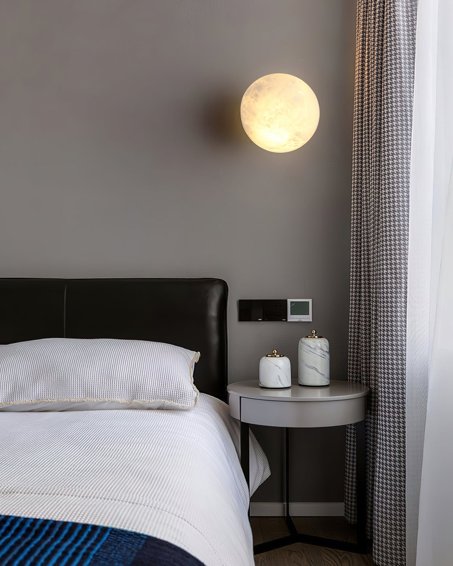 オデッサシーリングランプ