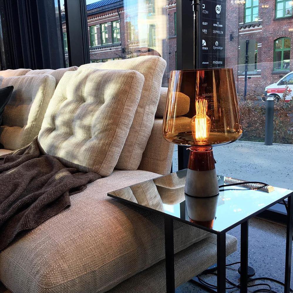 Leas Glass Table Lamp