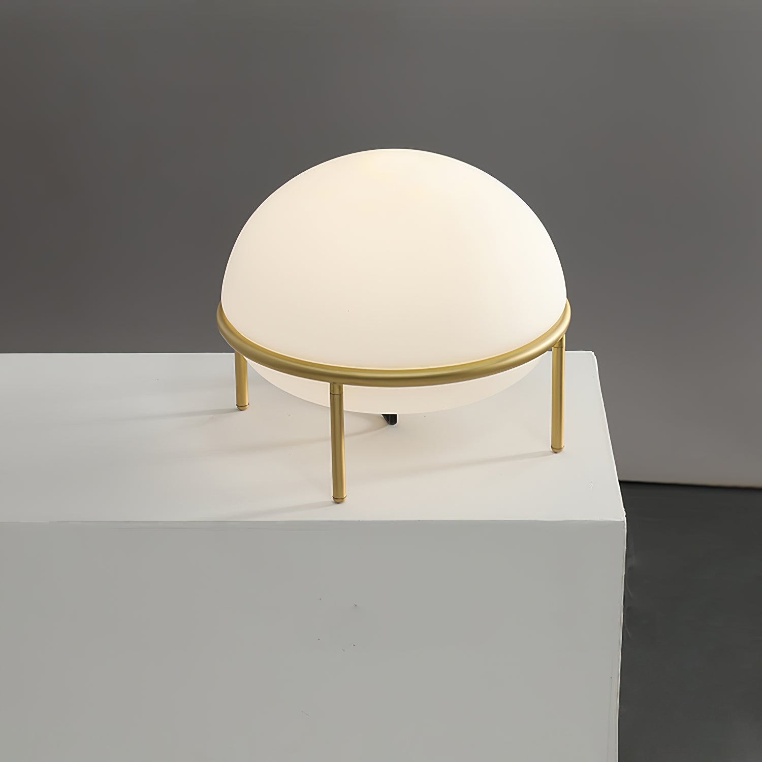 ポンプテーブルランプ