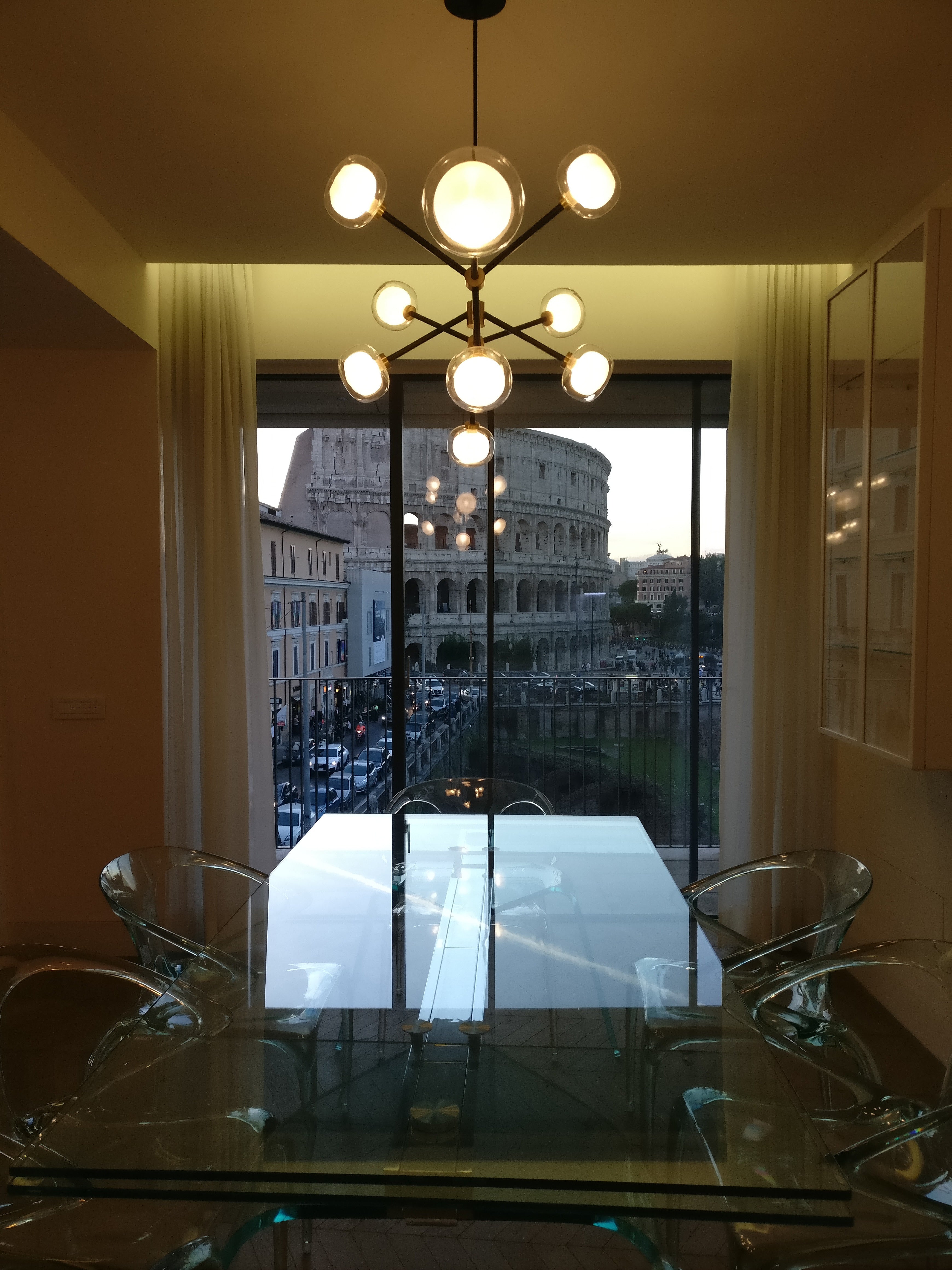 ナビラシャンデリア