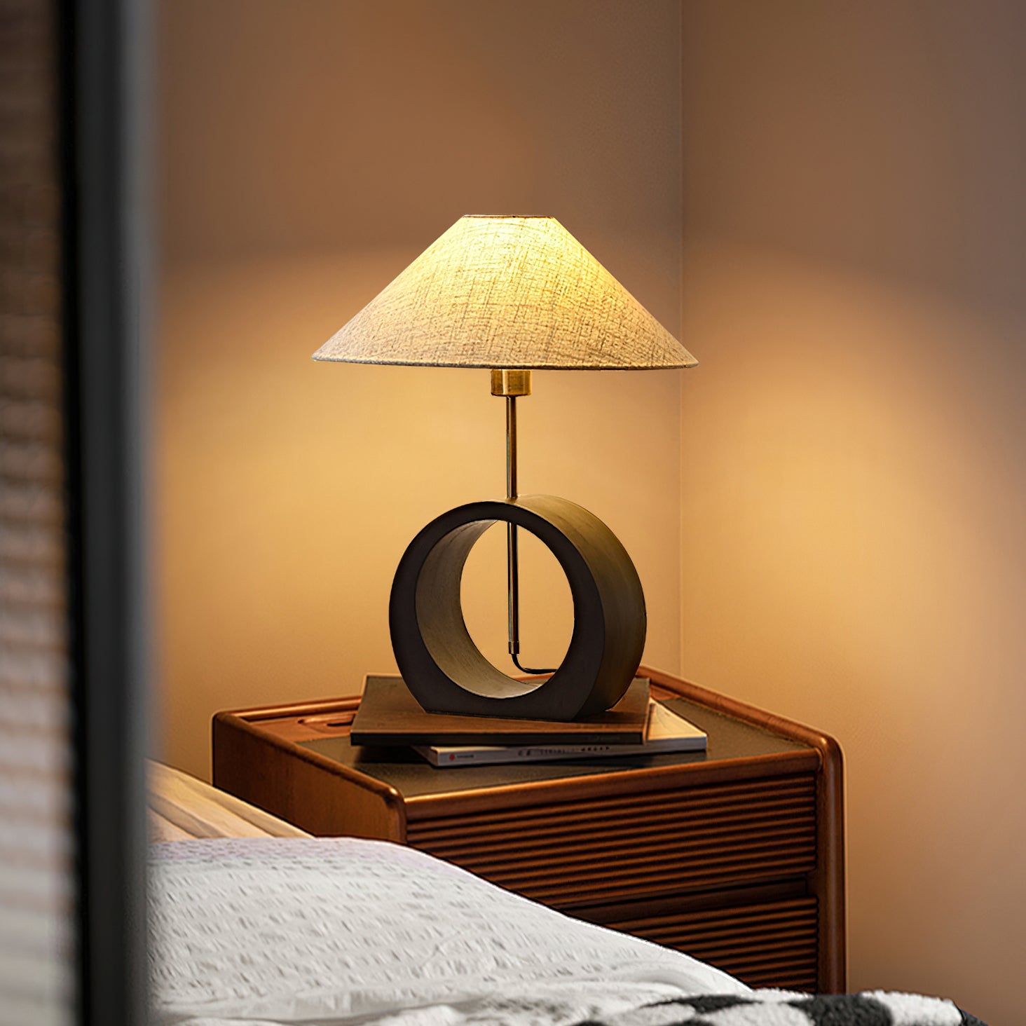 ニルス テーブルランプ