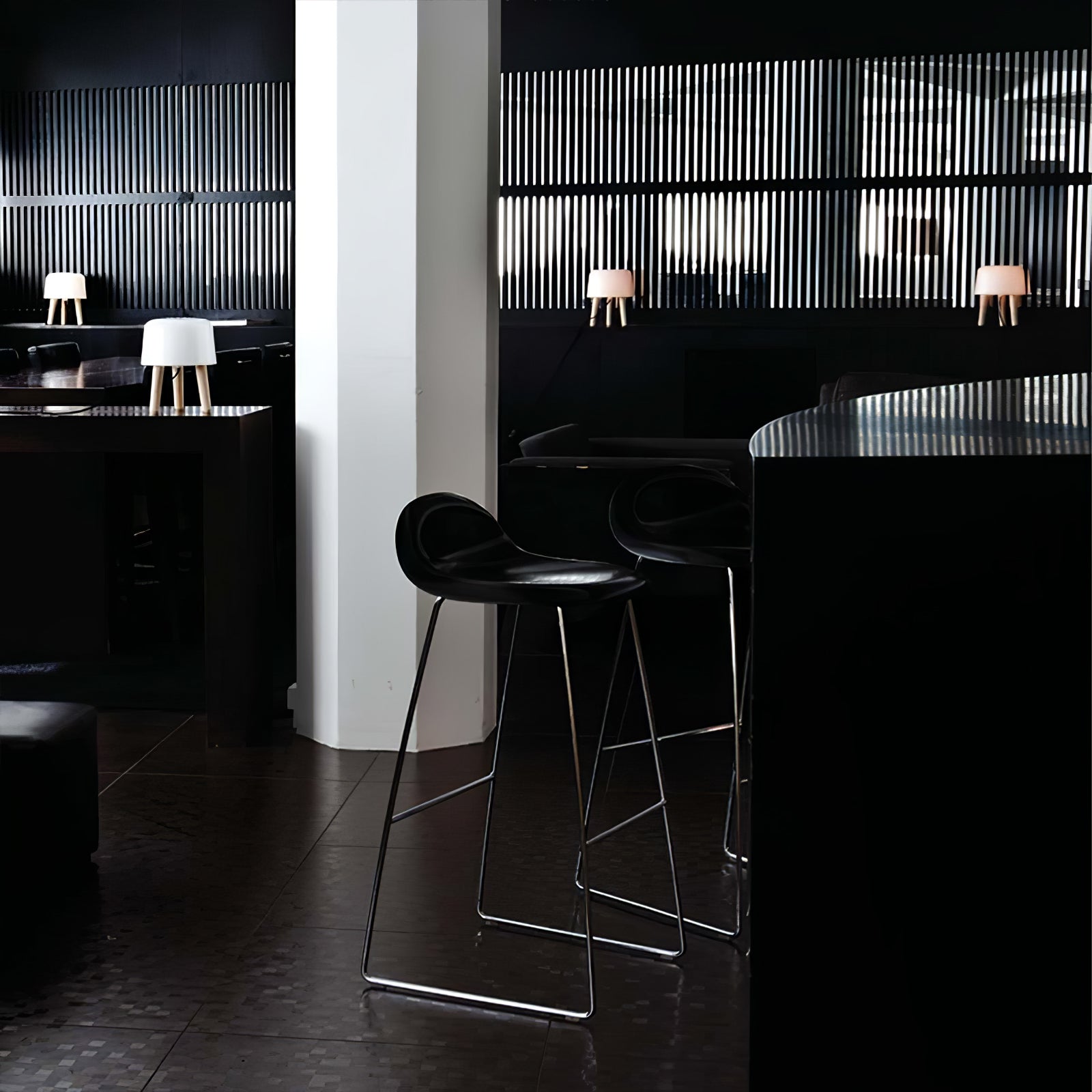 ミルクテーブルランプ