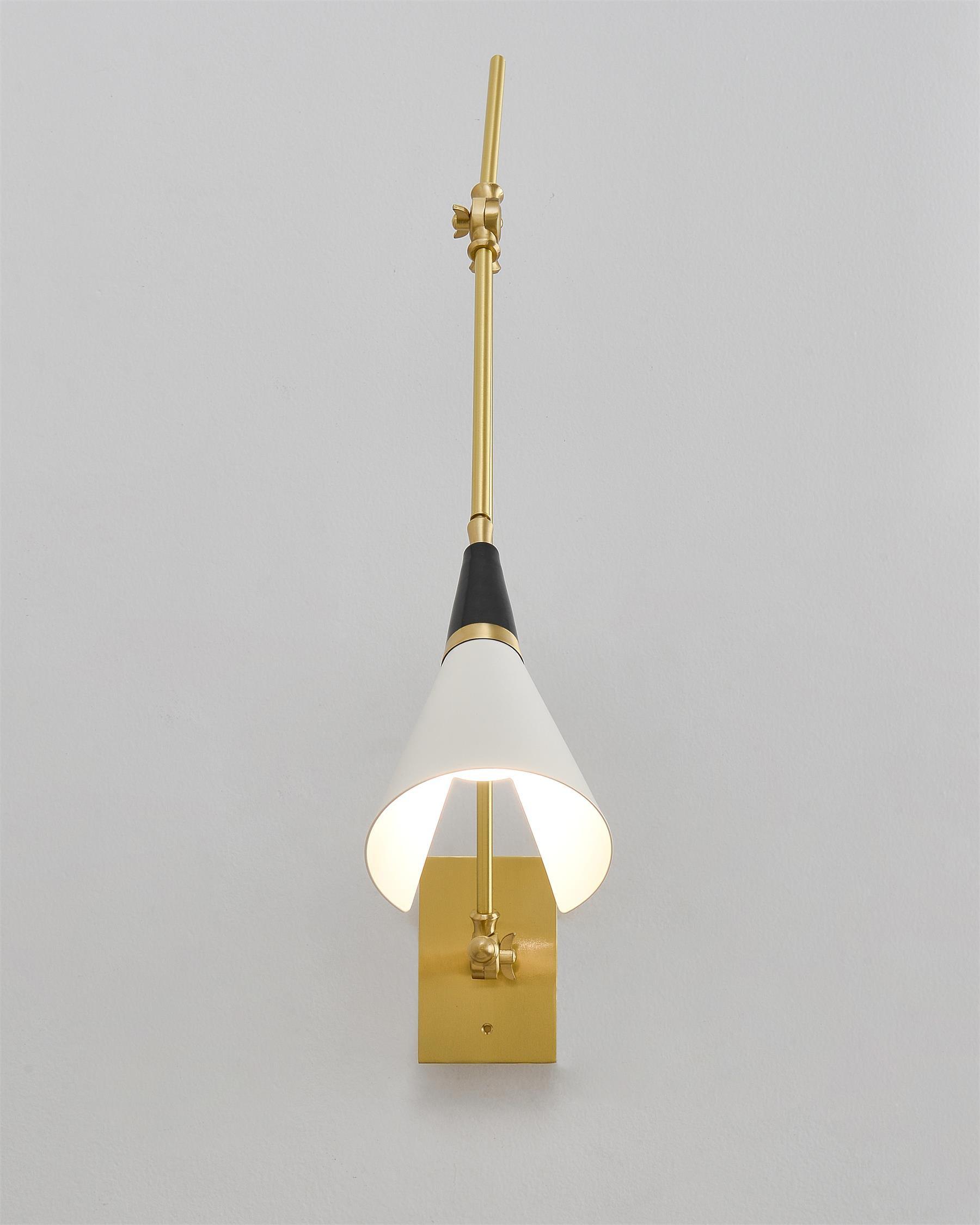 マガリ ウォールランプ