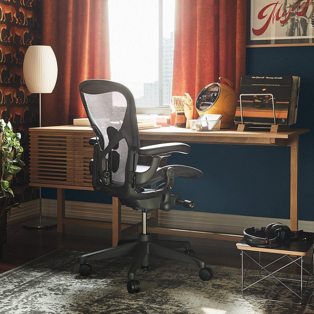 ネルソン テーブルランプ