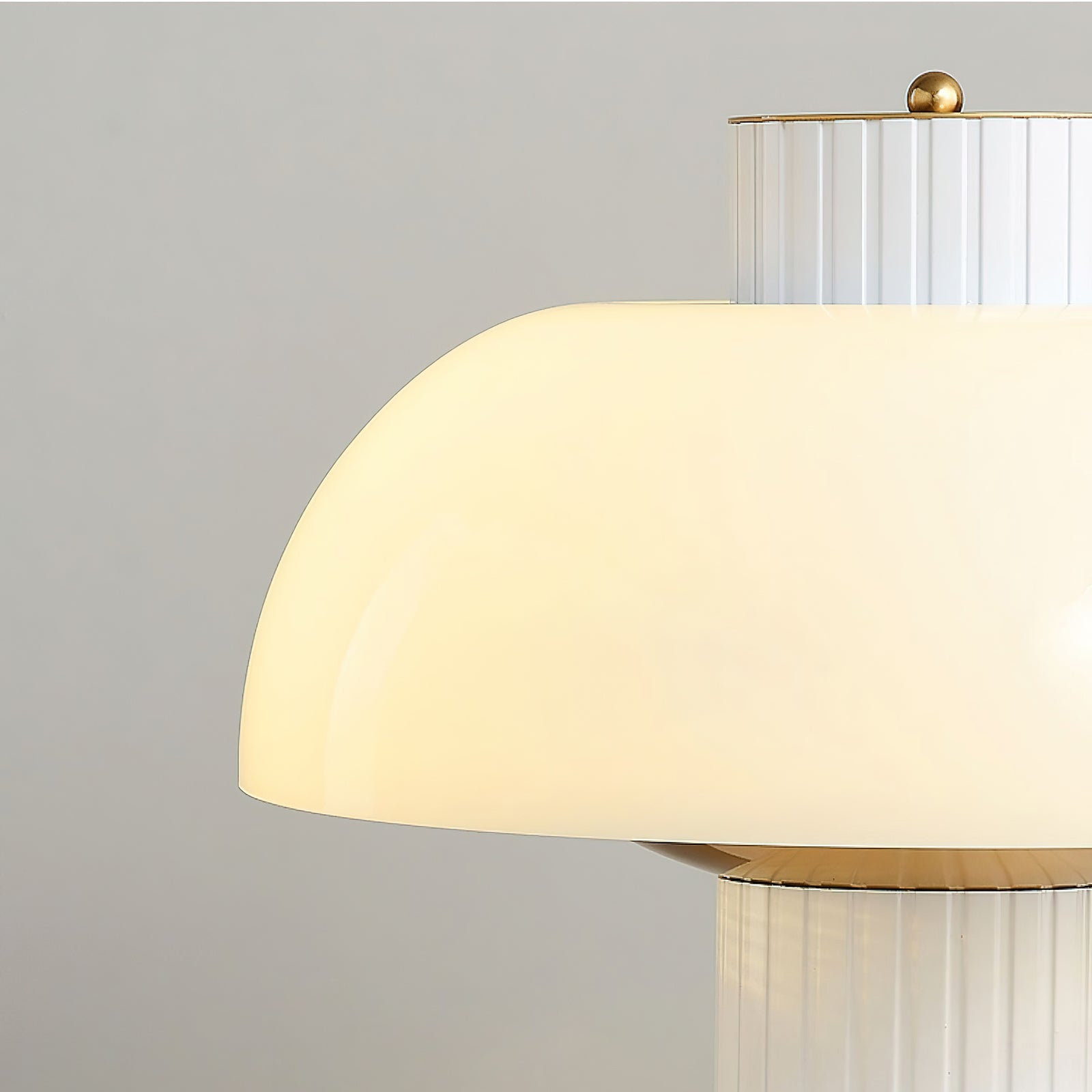 カンバリン テーブルランプ