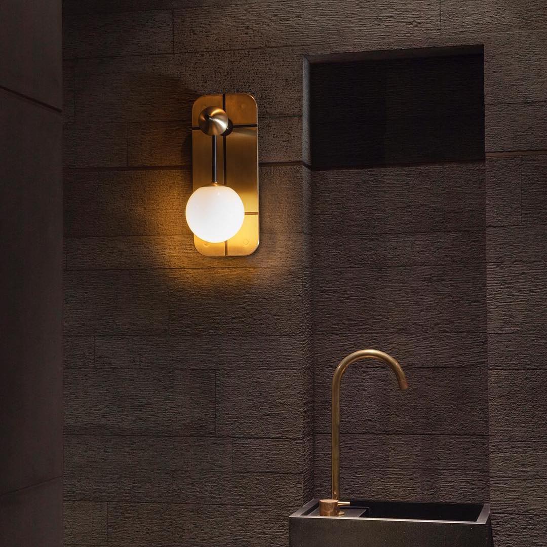 リフトウォールランプ