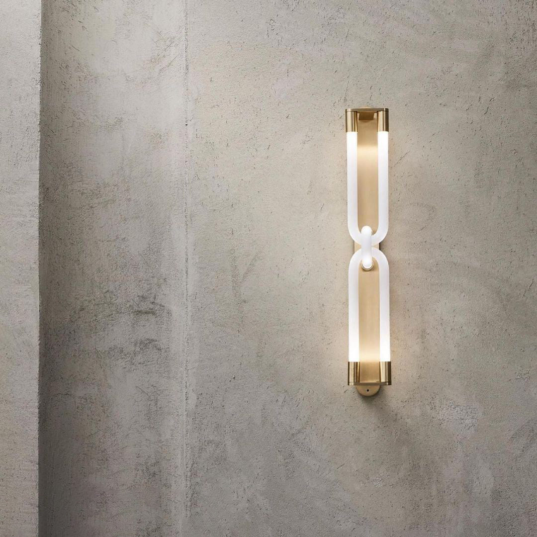 Loopi Wall Lamp