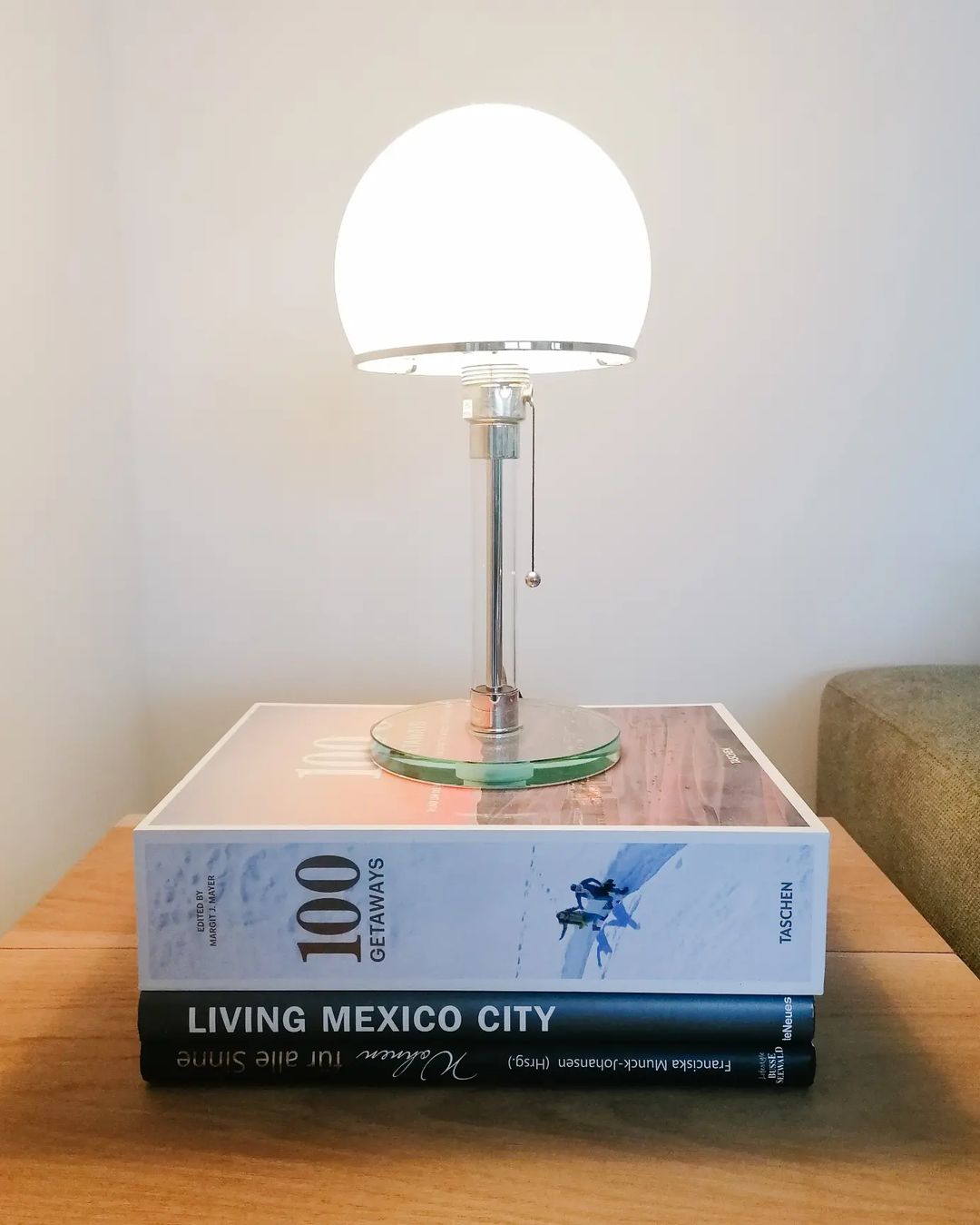 WG 25 GL Table Lamp