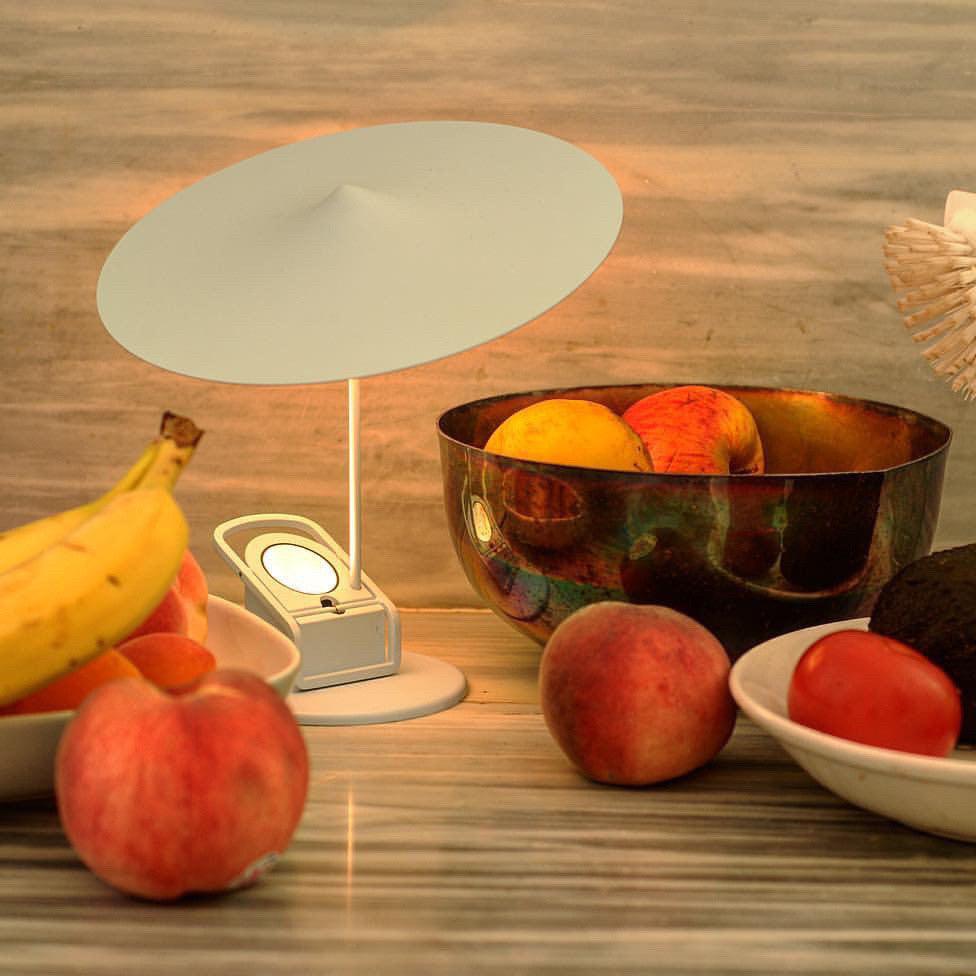 イルテーブルランプ