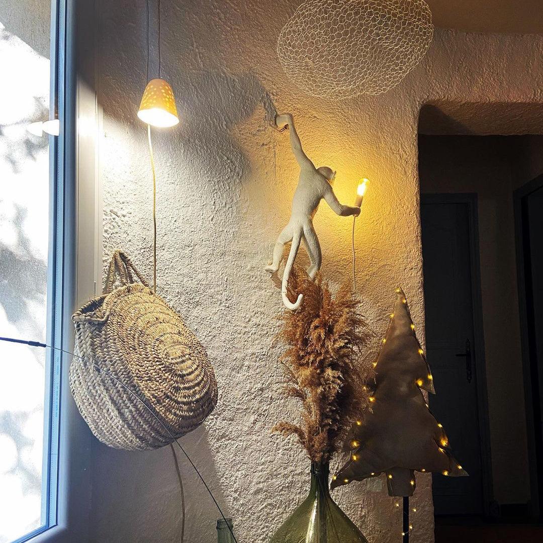 モンキーウォールランプ