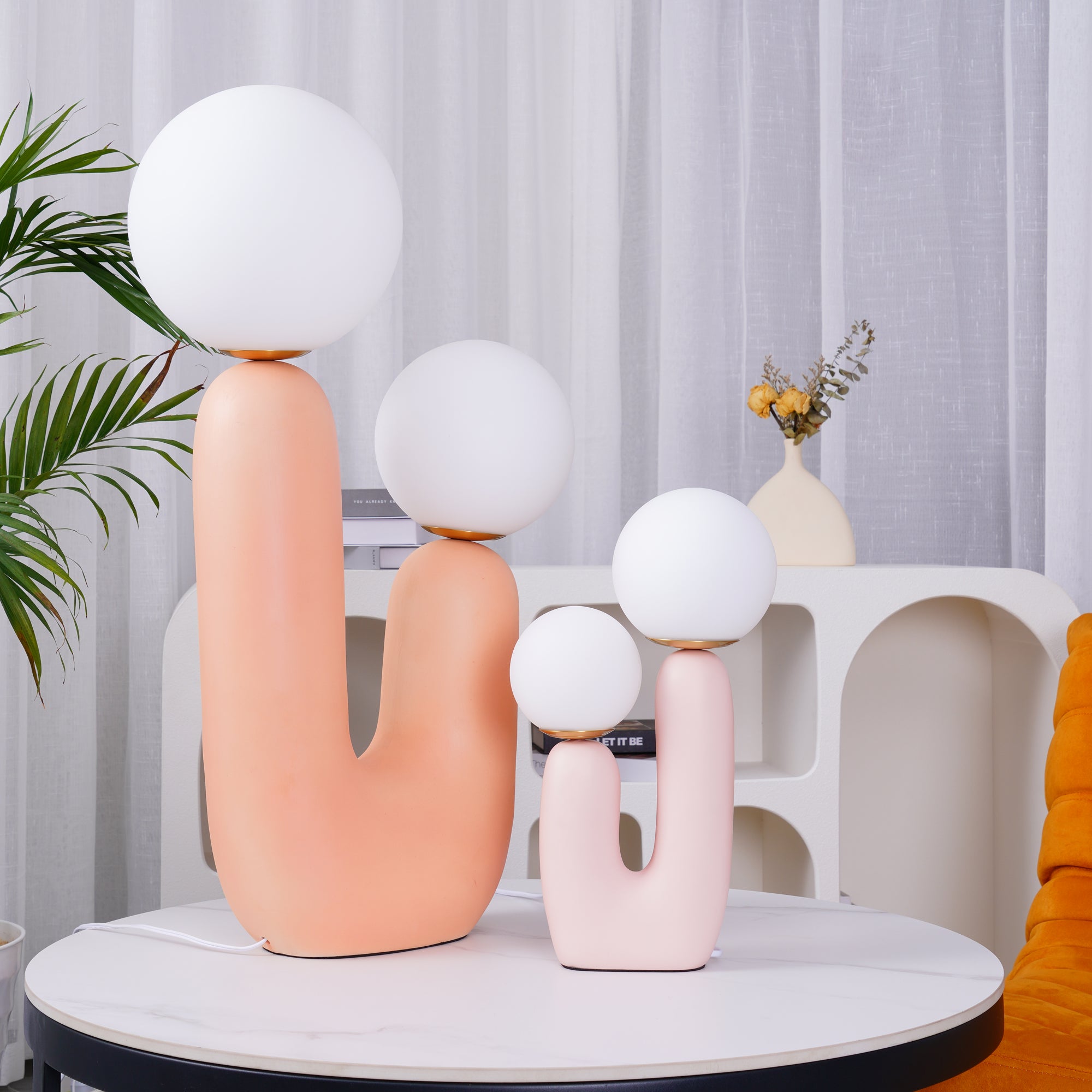 ウーラフテーブルランプ