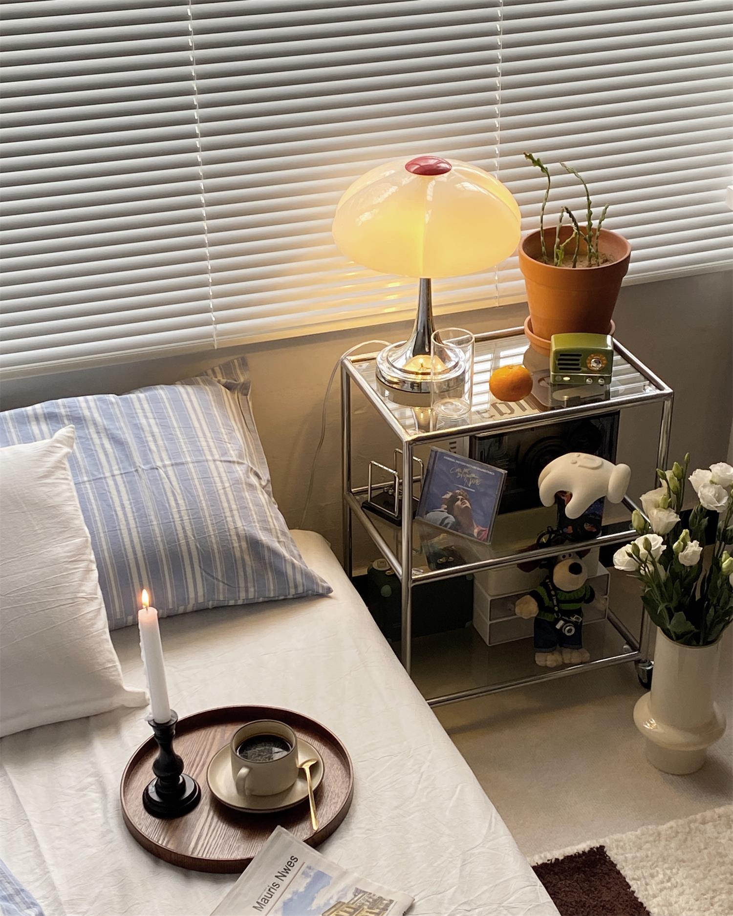 ダリオ フラワーペタル テーブルランプ