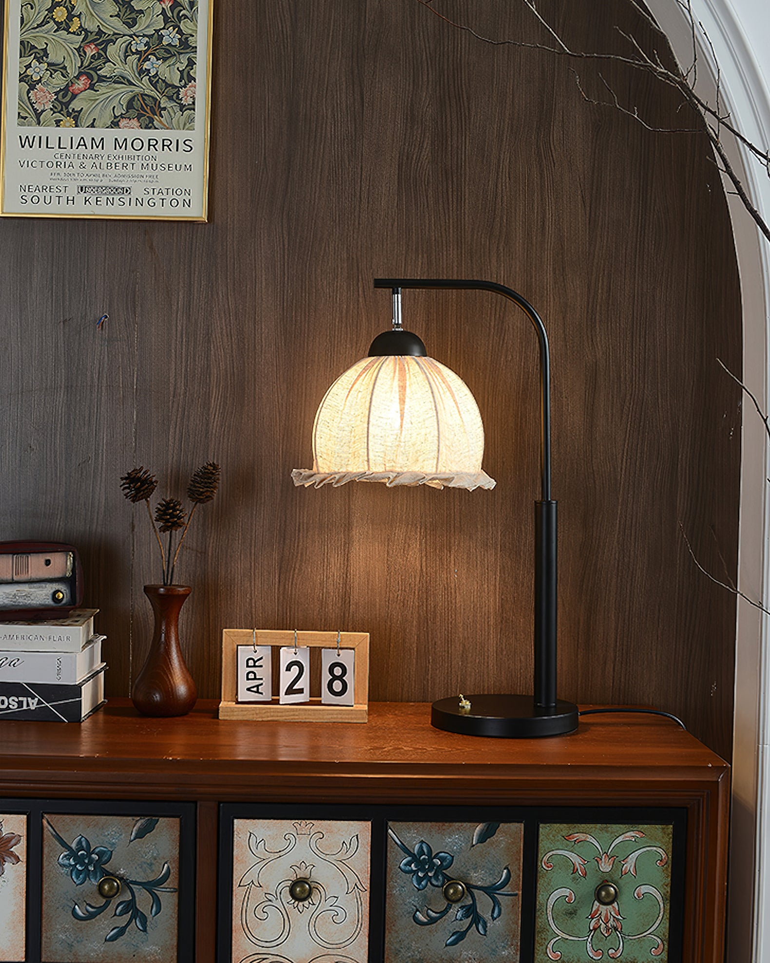 フリル レトロ テーブルランプ