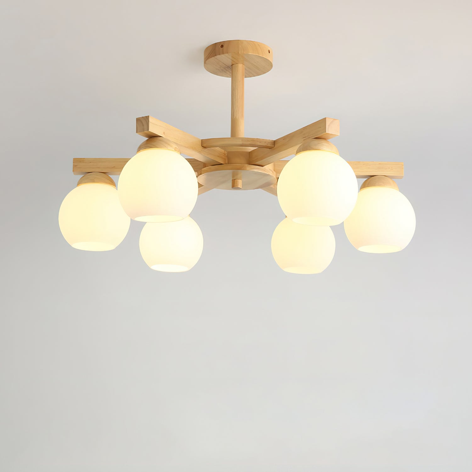 木製ヘルムシャンデリア