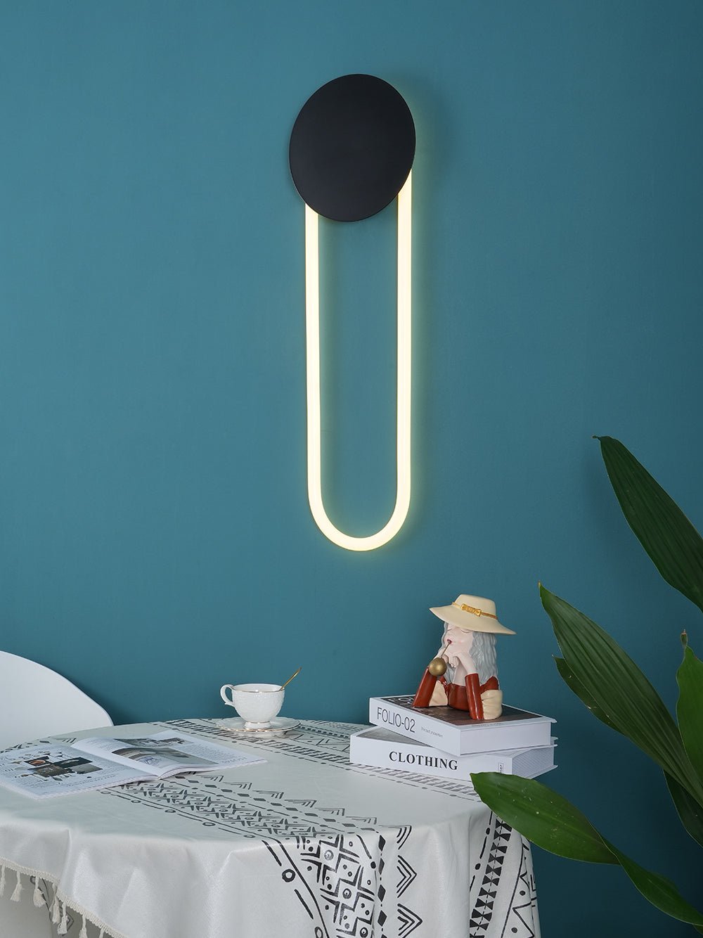 RA Wall Lamp