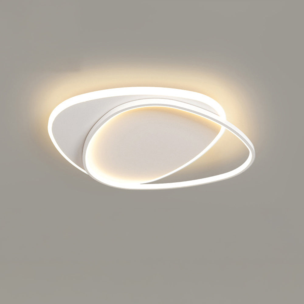 リビングルームに最適な、スタイリッシュで現代的な鉄製フラッシュLEDシーリングライト