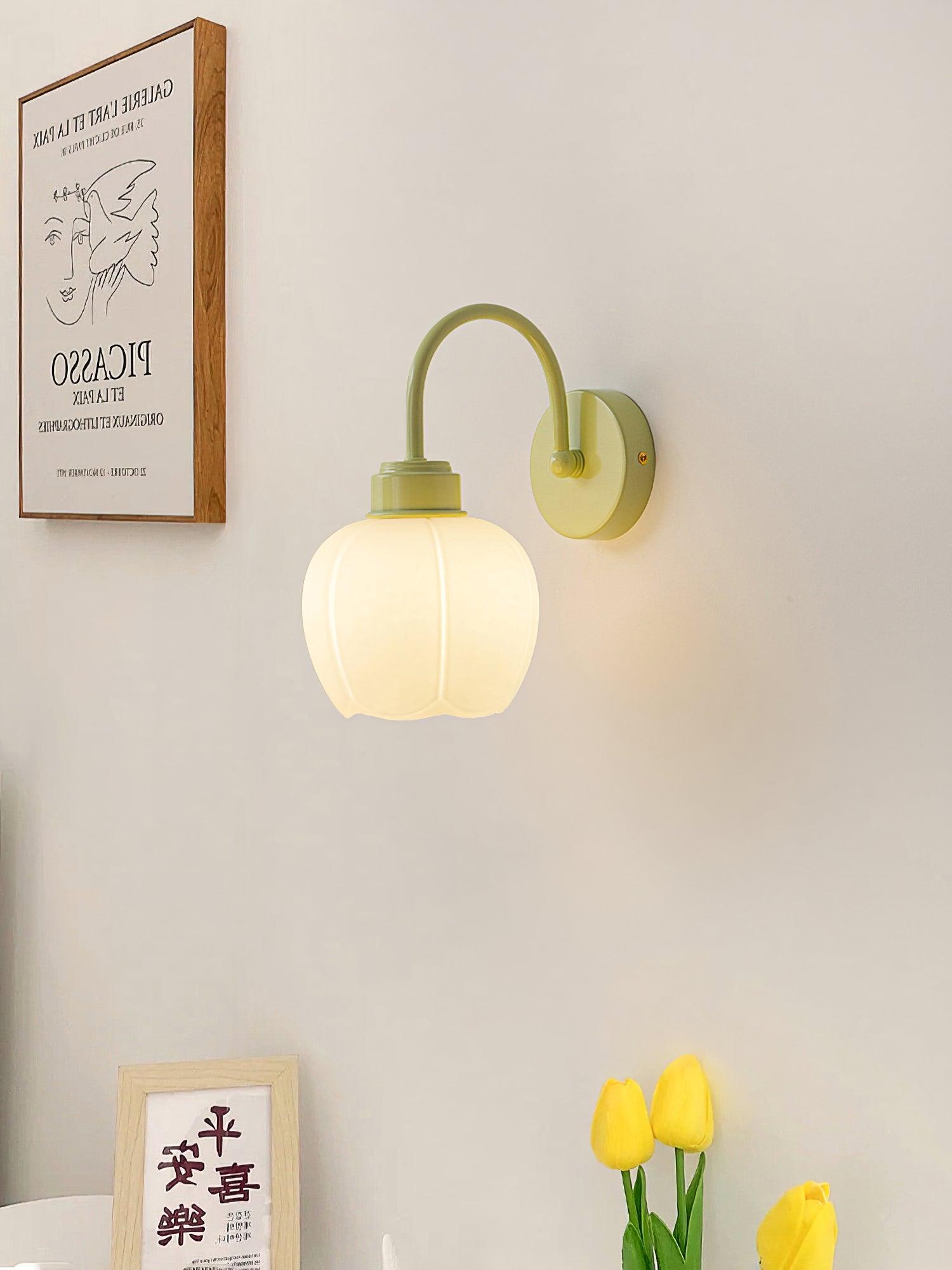 魅惑的なフラワーウォールライト