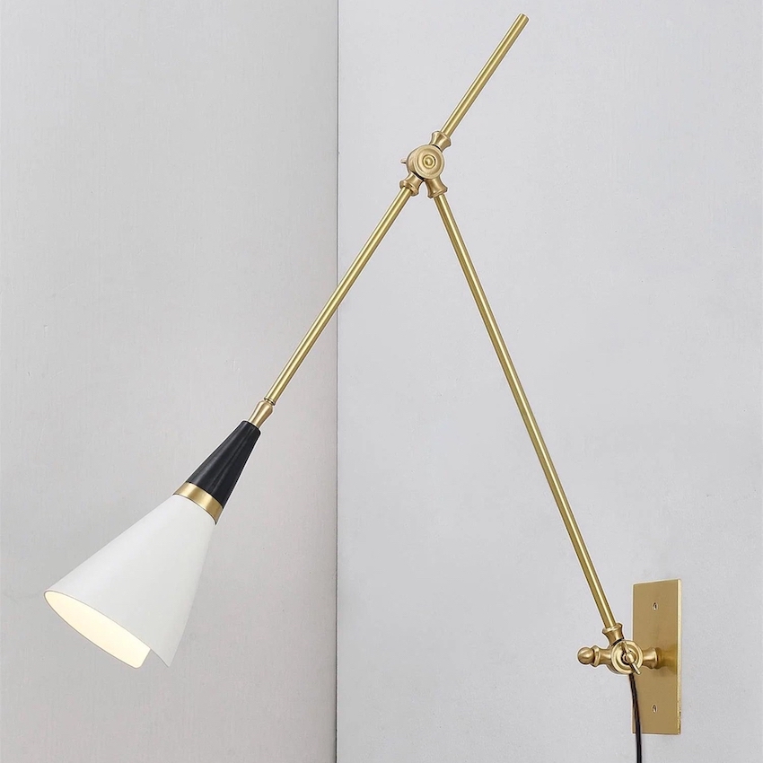 マガリ プラグイン ウォールランプ