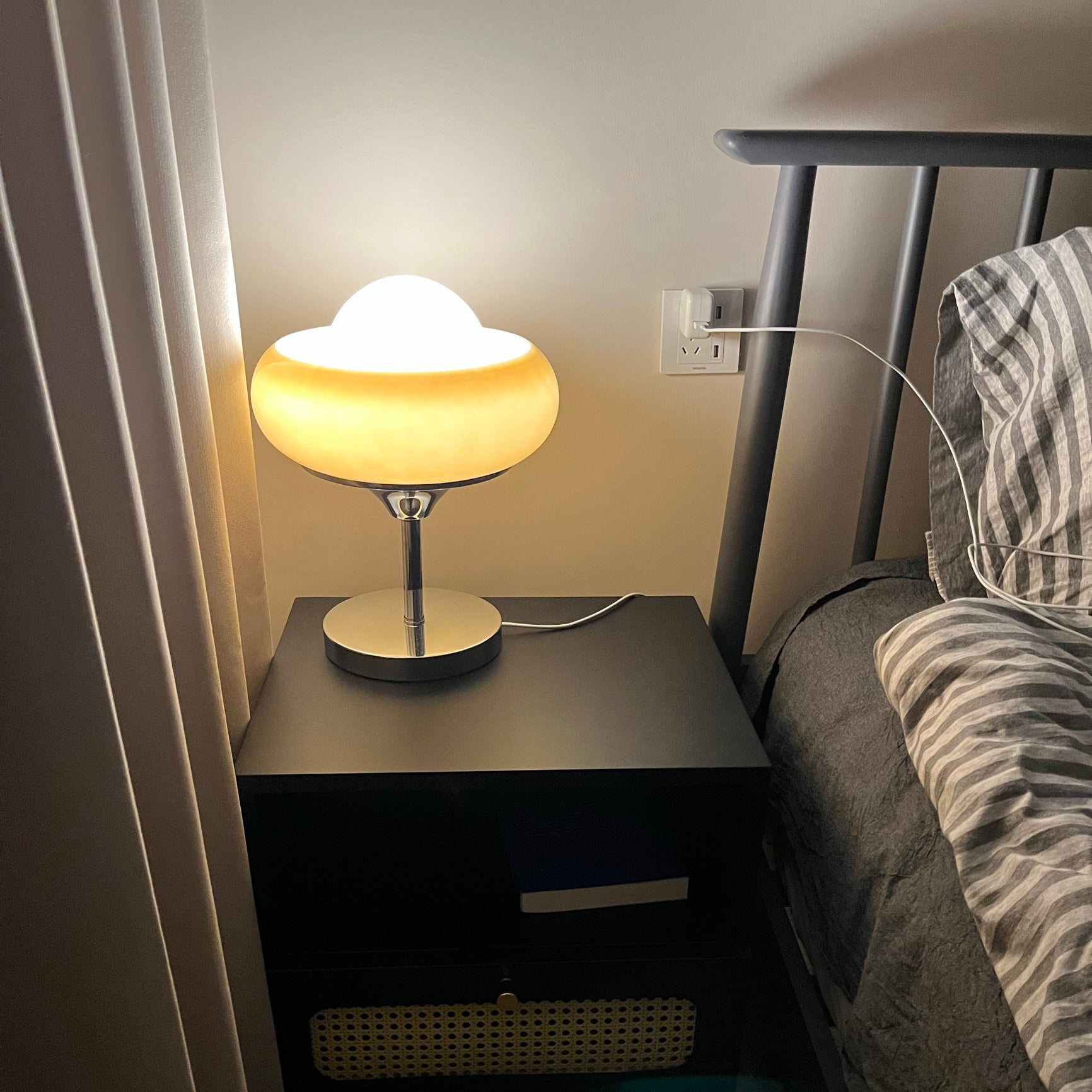 ハーヴェイ テーブルランプ