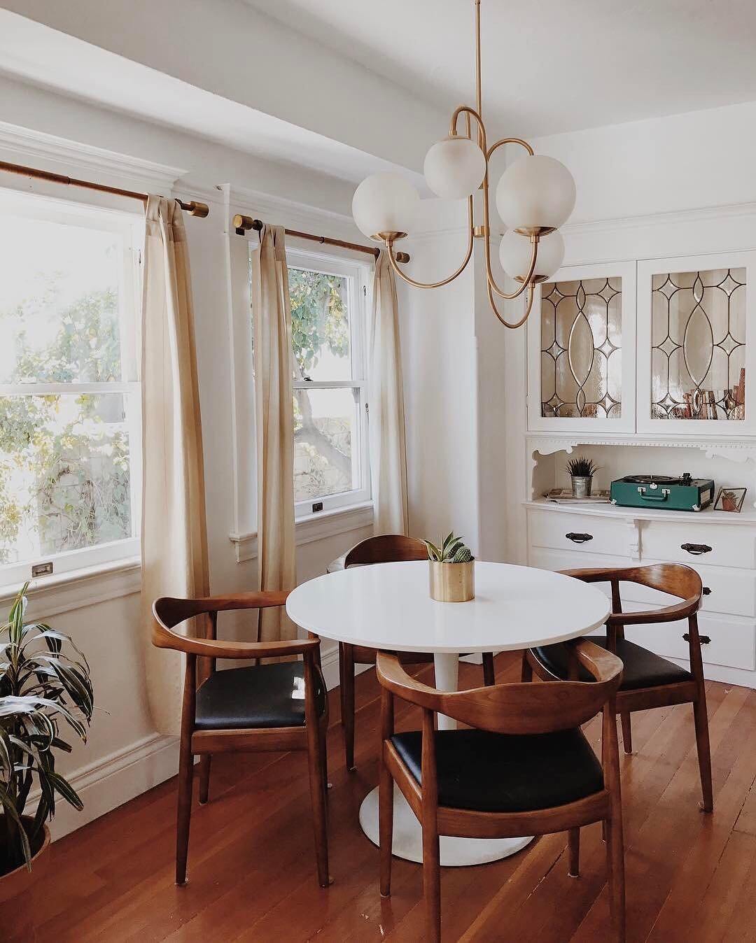 グースネックシャンデリア