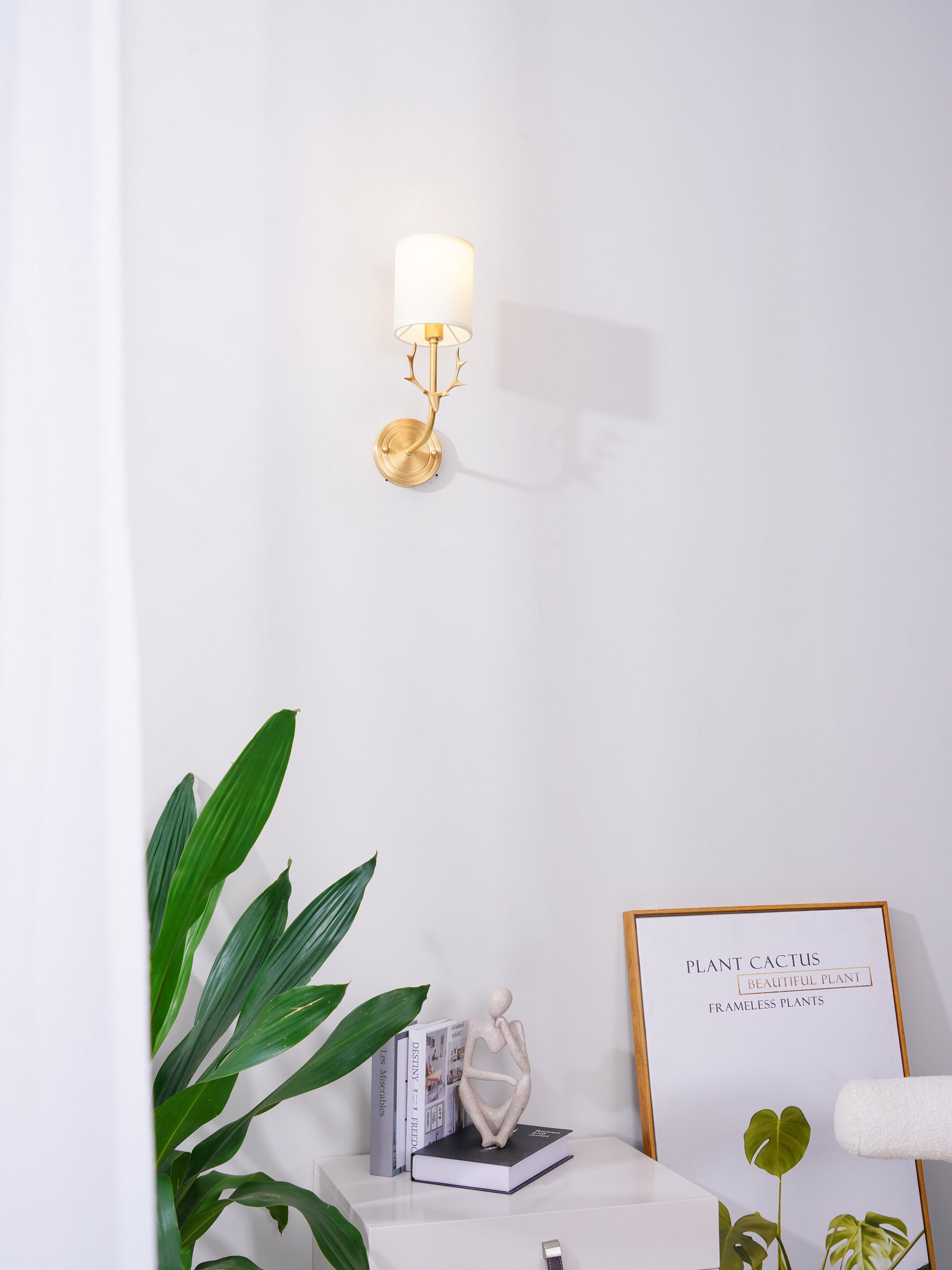 真鍮製鹿の頭のウォールライト