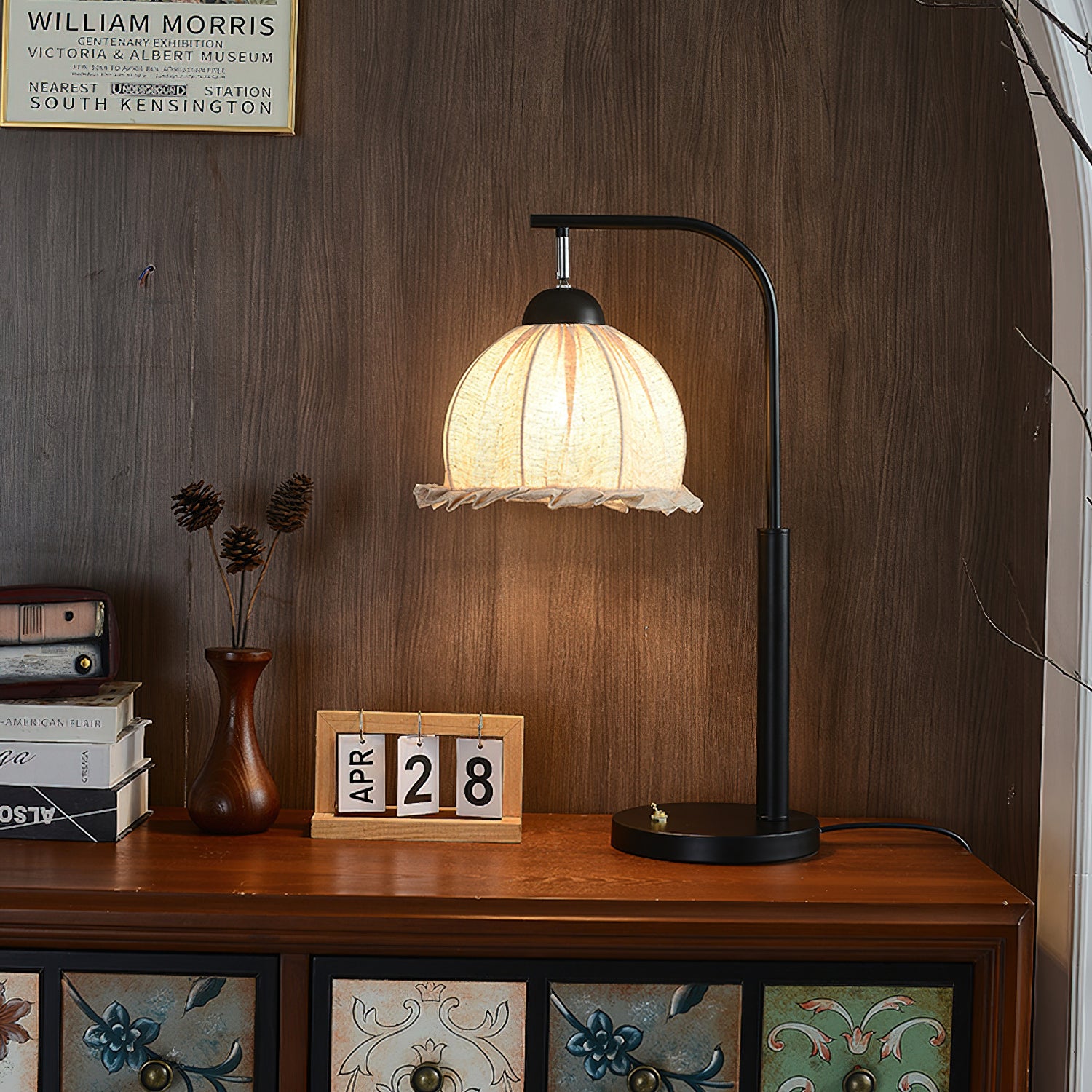 フリル レトロ テーブルランプ