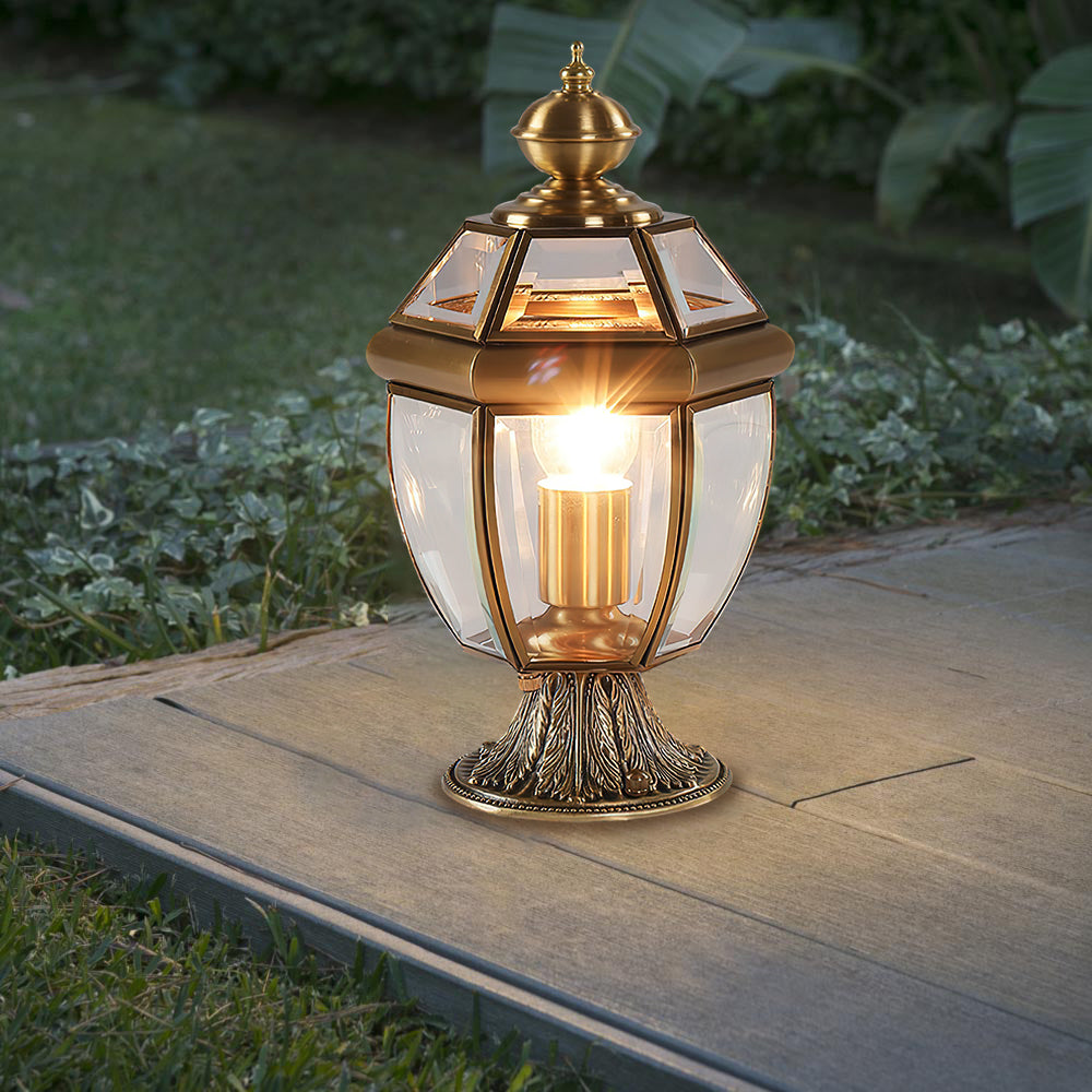 ヨーロッパの真鍮製ガーデンテーブルランプ