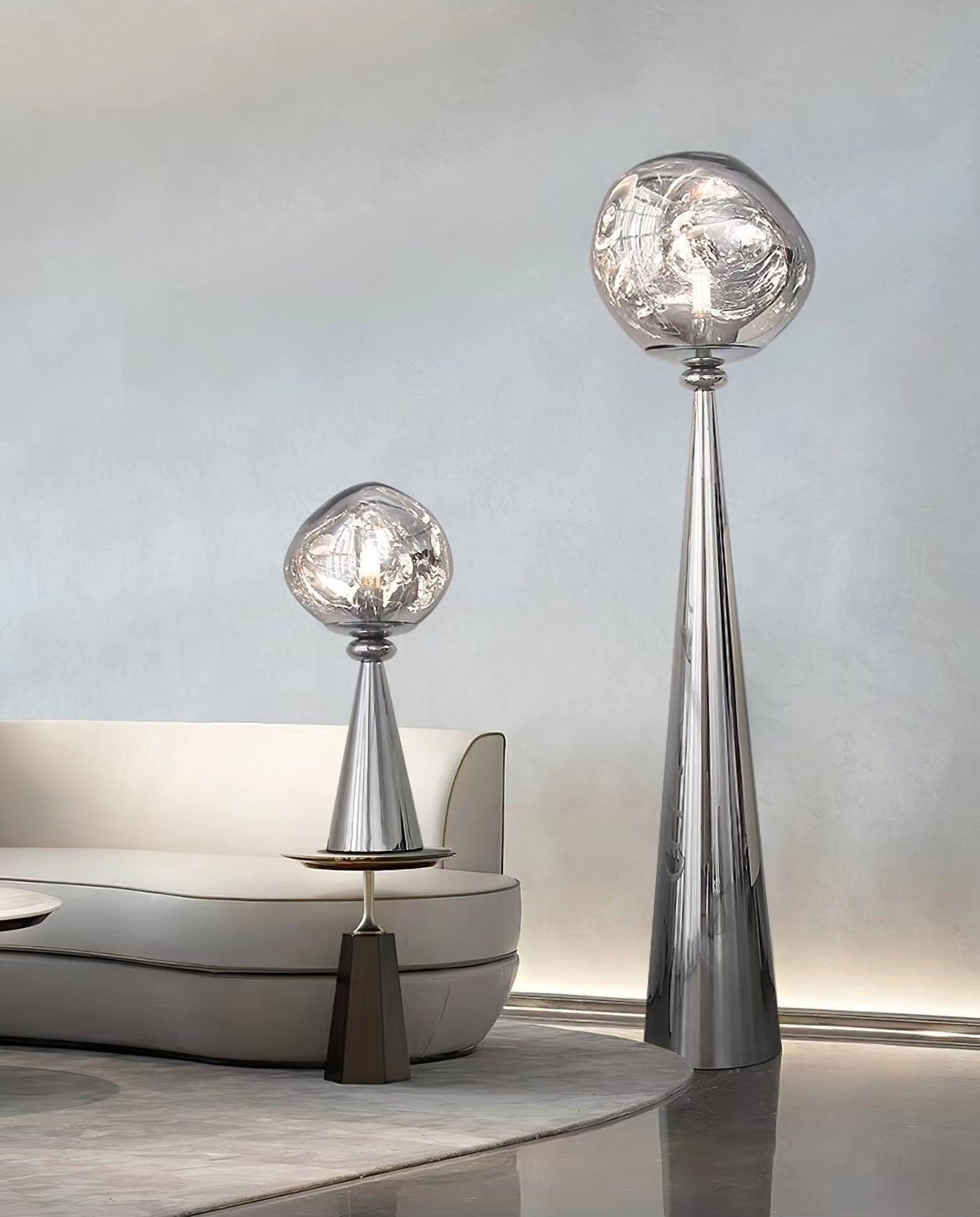 ラバコーンテーブルランプ