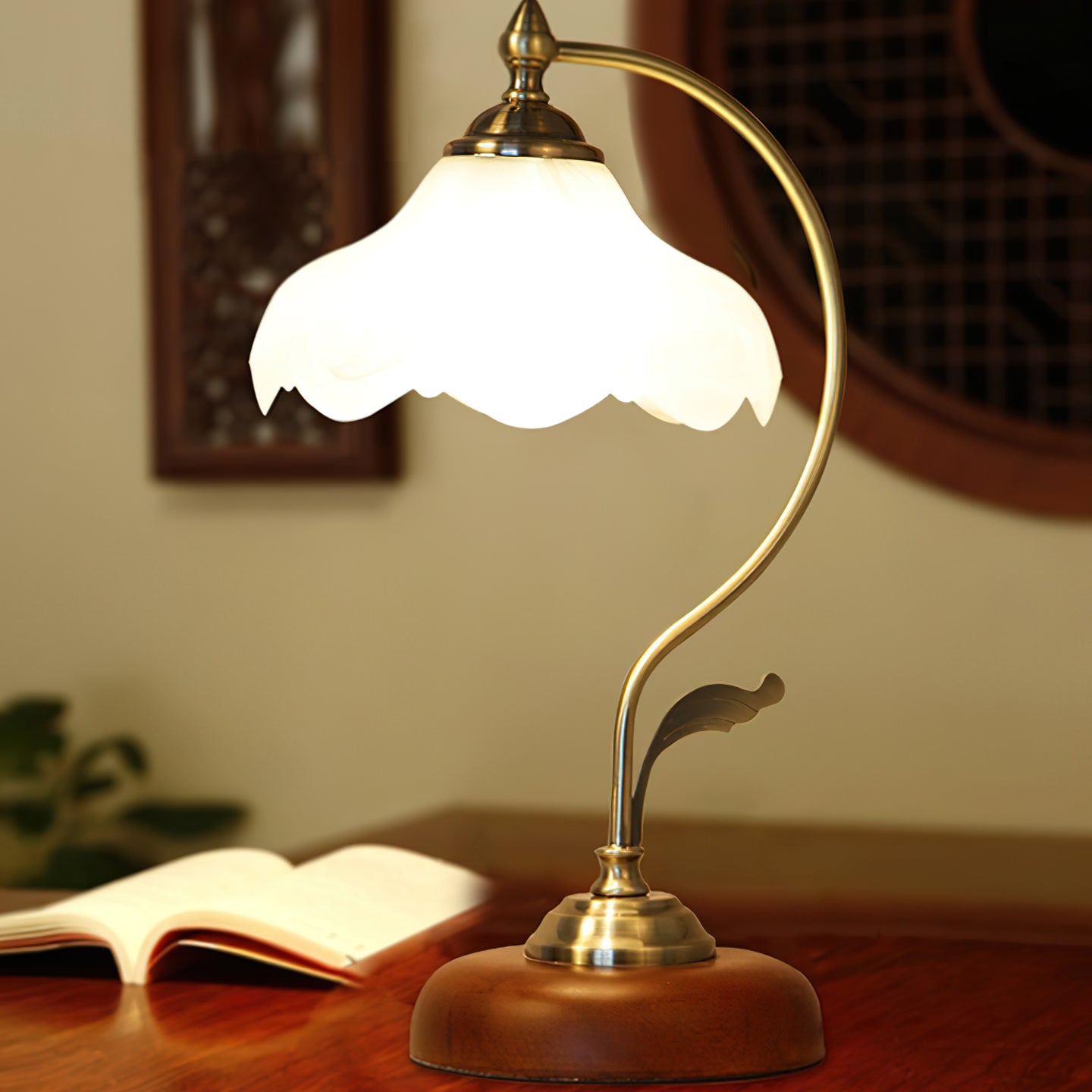 レトロフラワーテーブルランプ