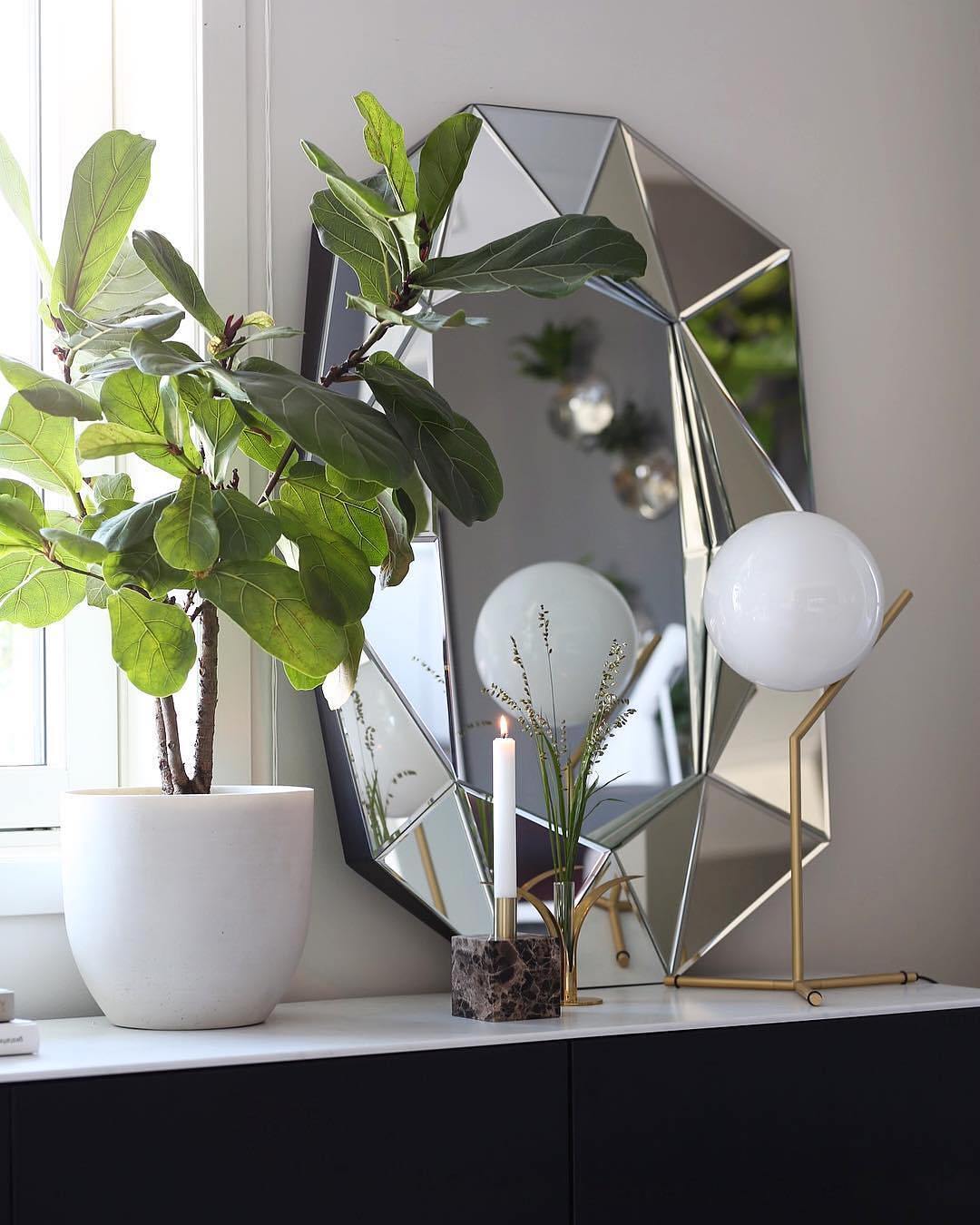 IC Lights Table Lamp