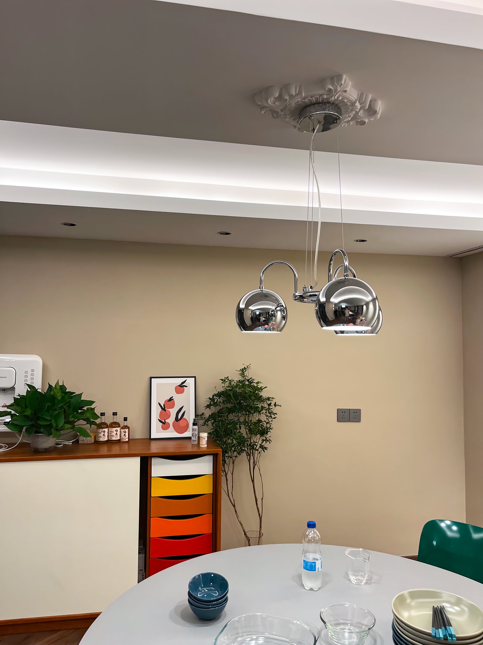 目玉シャンデリア