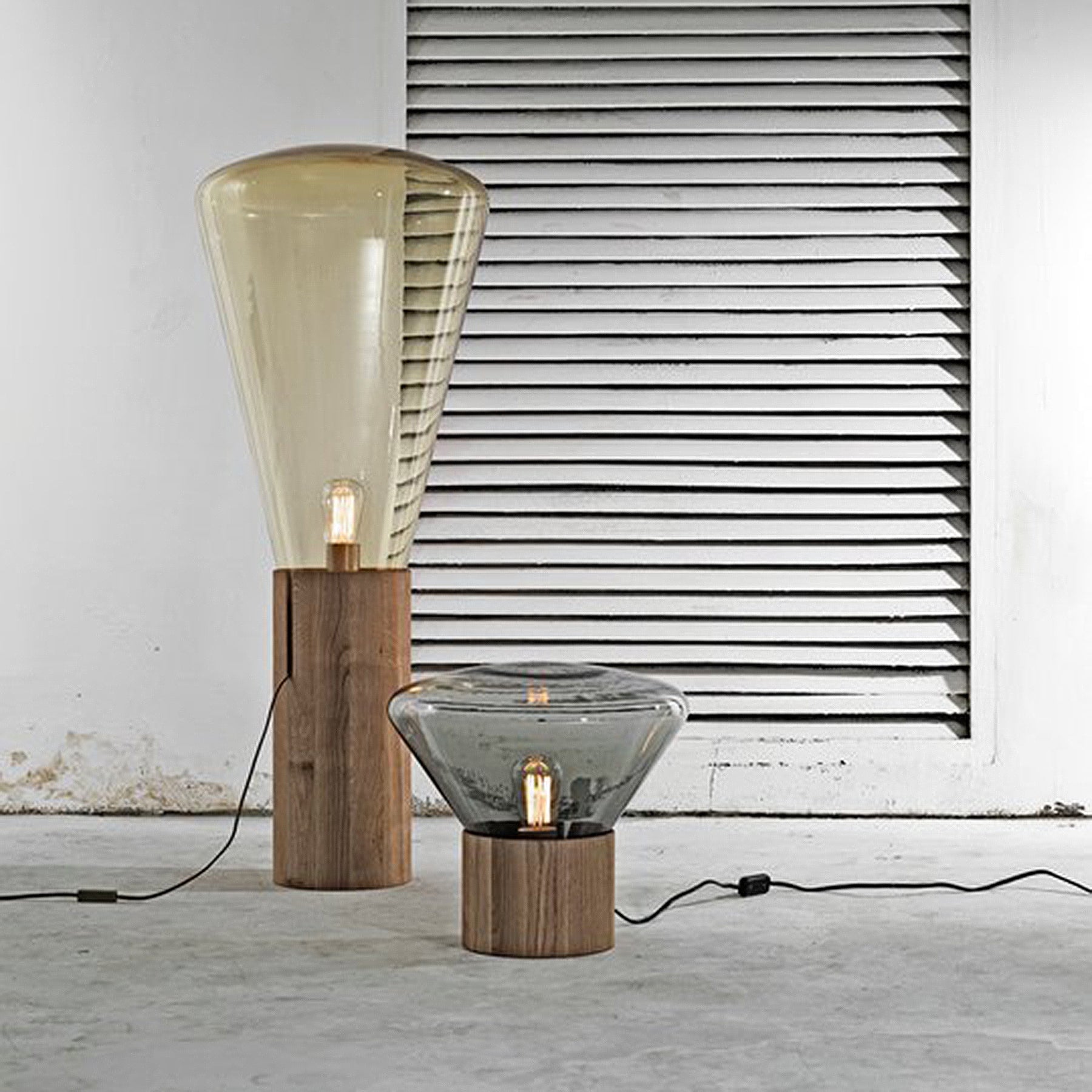 電球テーブルランプ