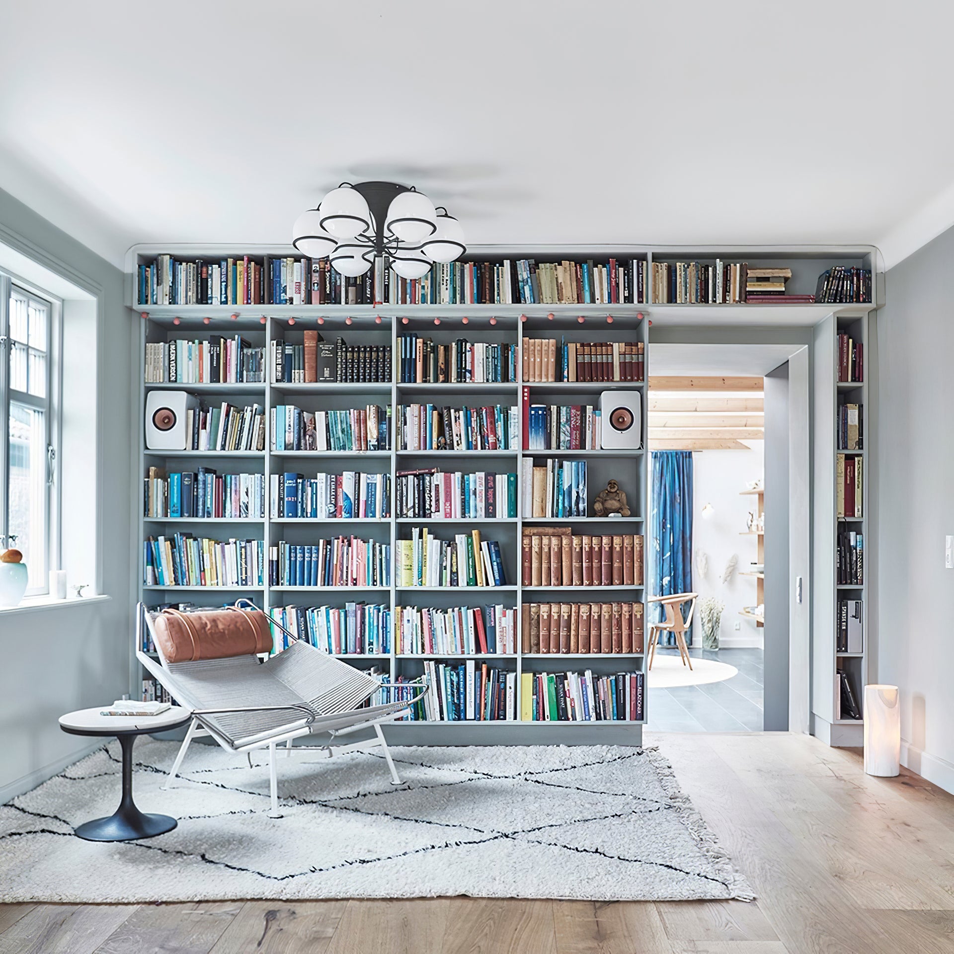 球形シーリングランプ