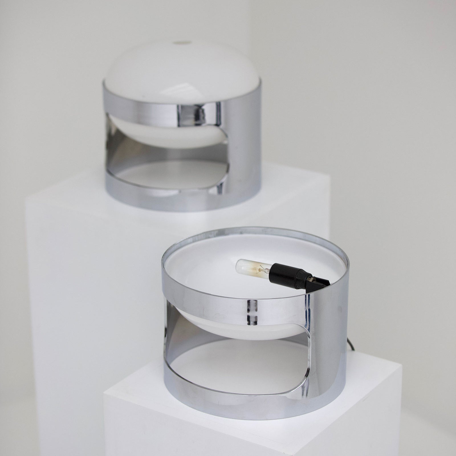 KD27 テーブルランプ