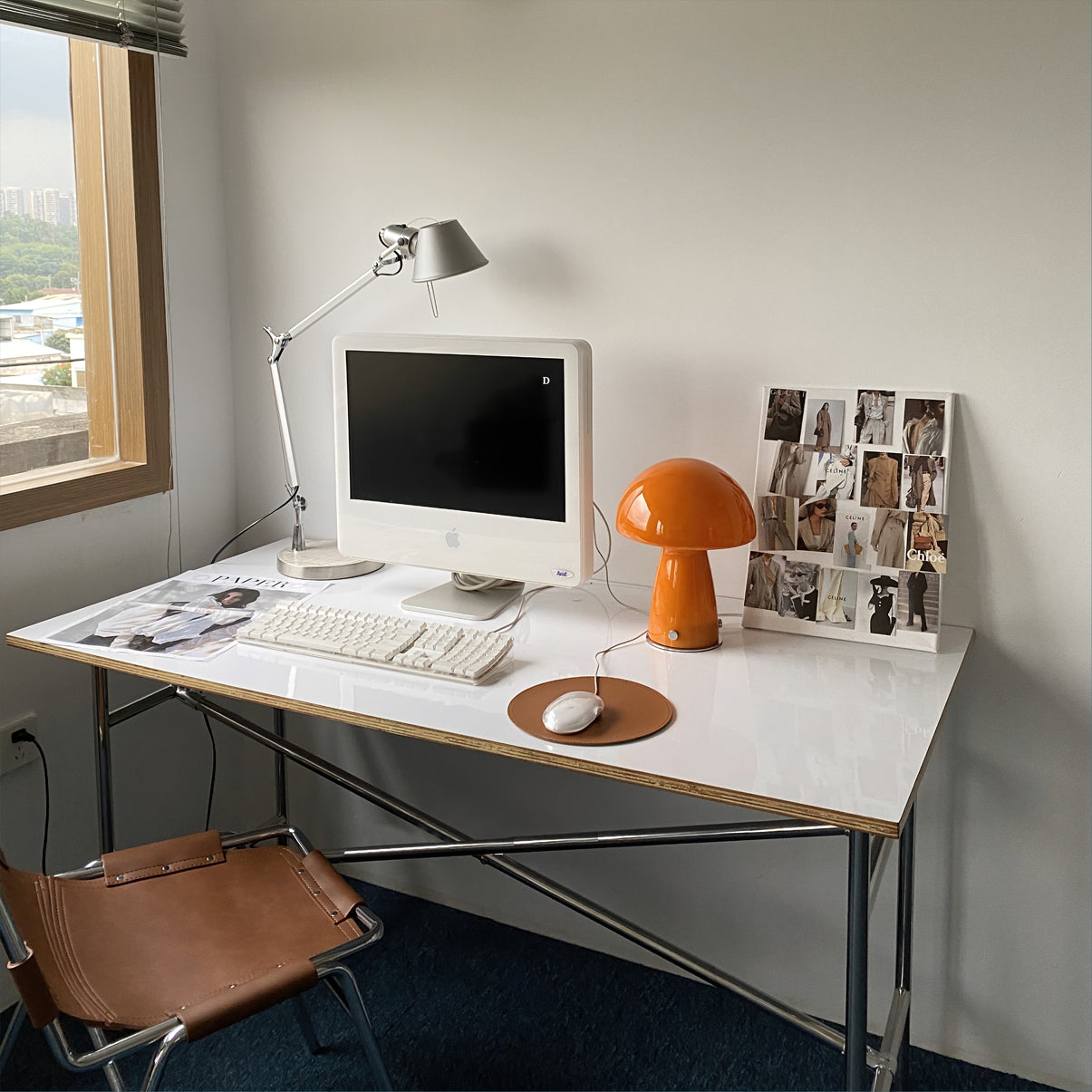 キノコのテーブルランプ