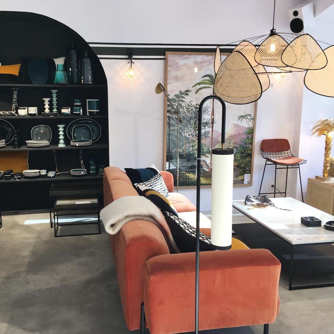 スクリーンカナージュサスペンション