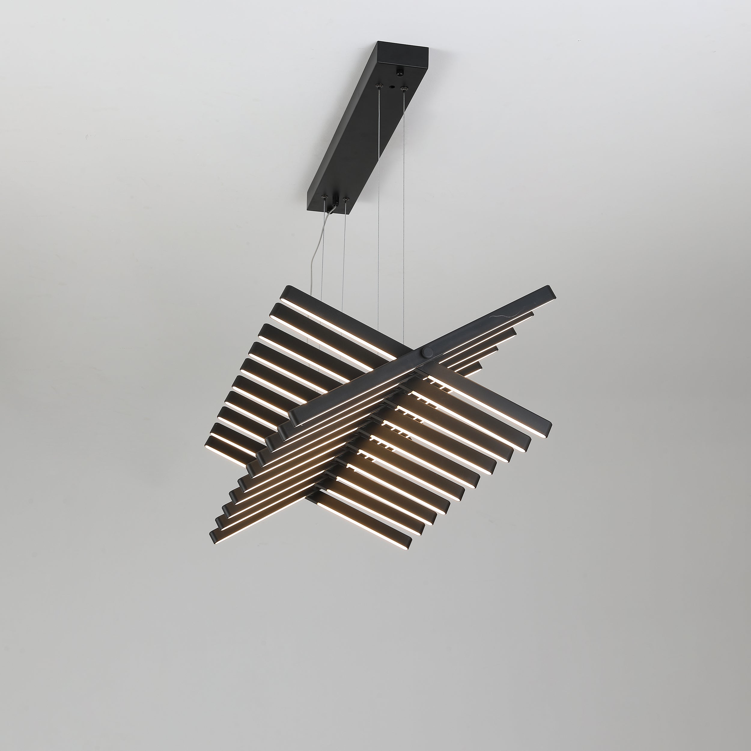 ピアノキー ブラックシャンデリア