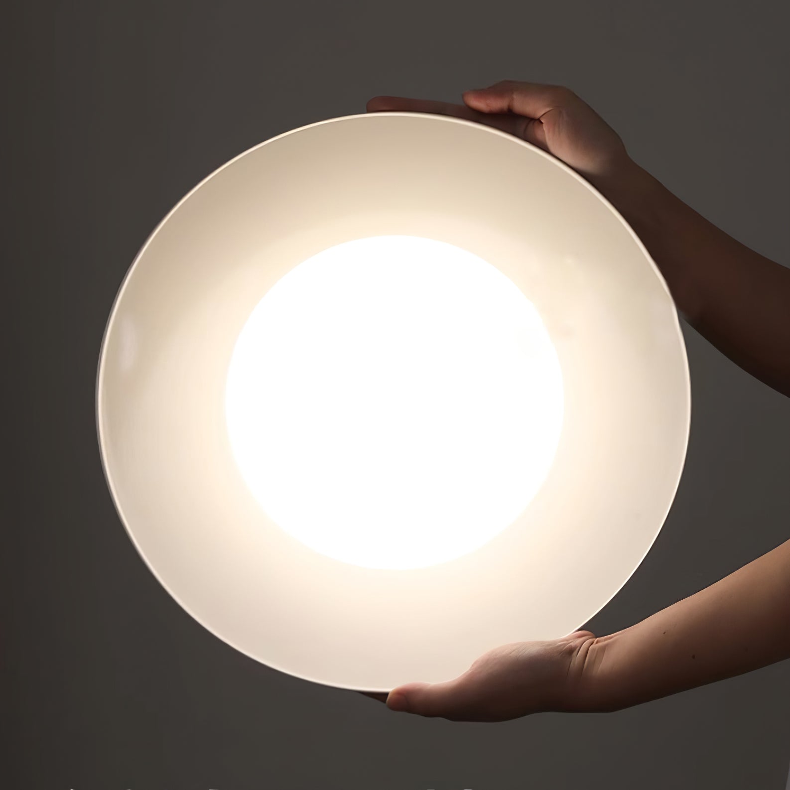 ボンバシーリングライト