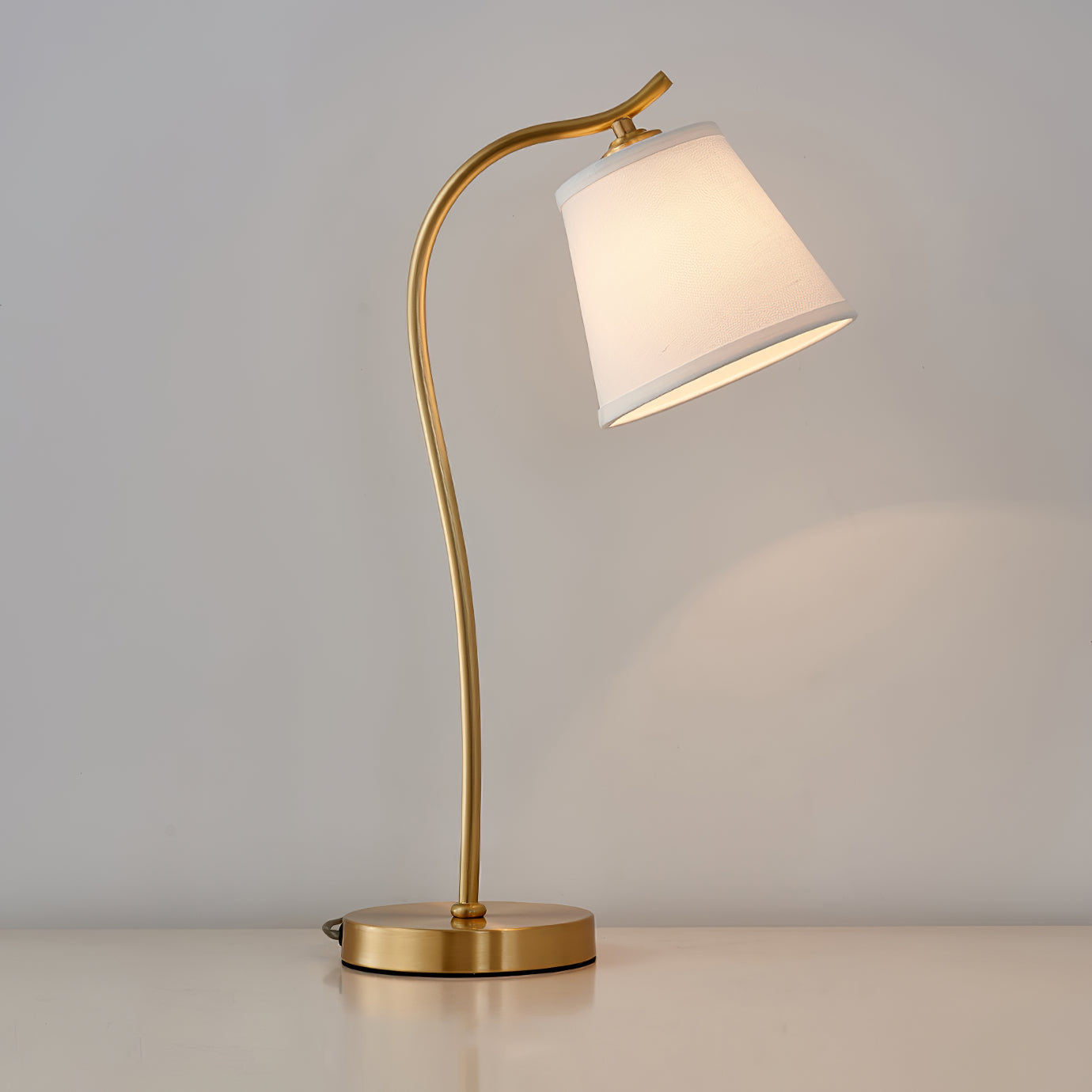 アネタ テーブルランプ