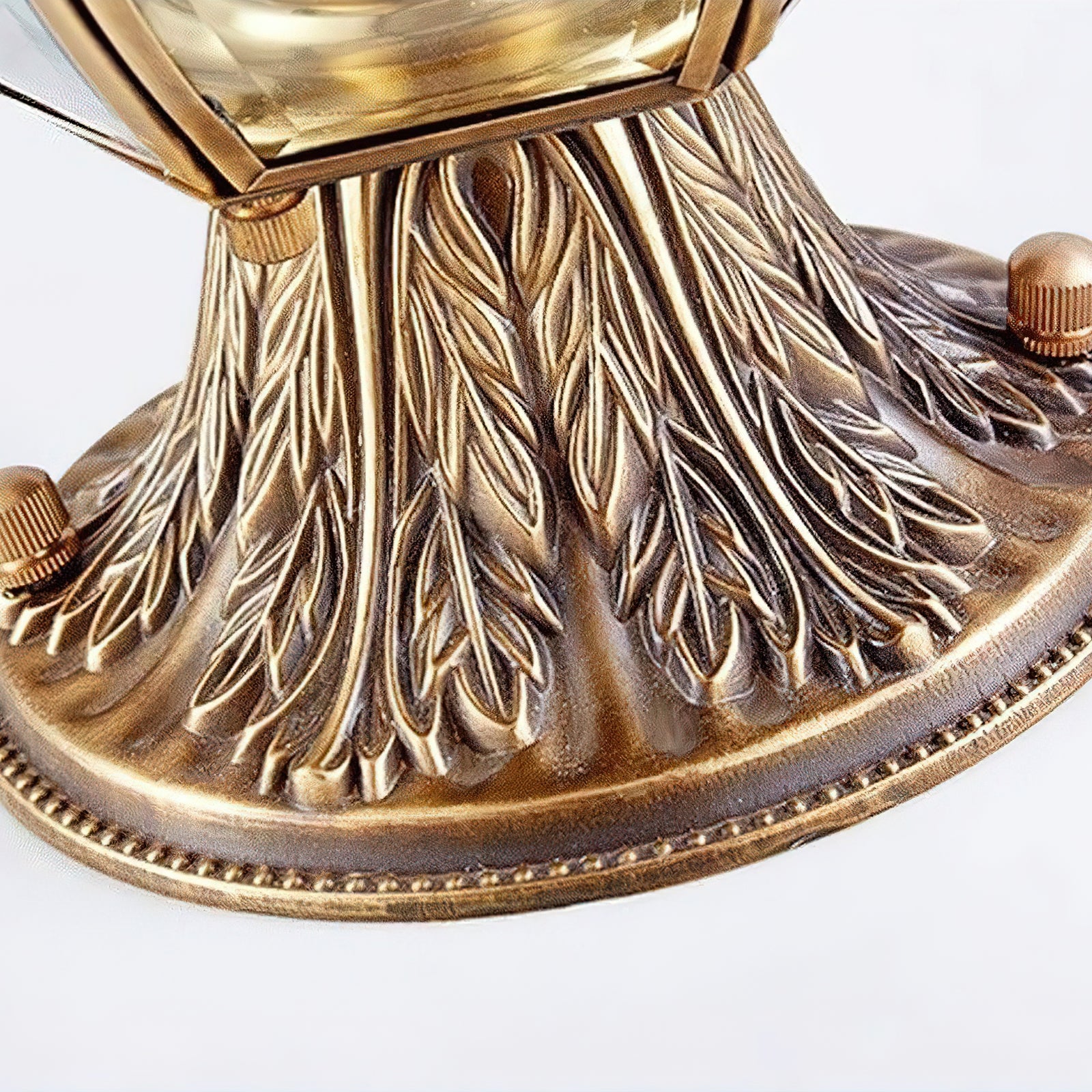 ヨーロッパの真鍮製ガーデンテーブルランプ