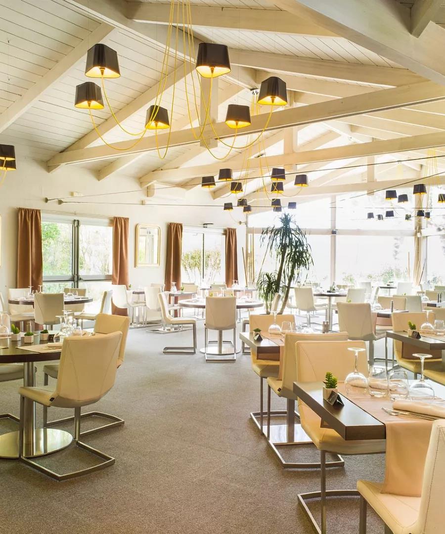 装飾要素シャンデリア