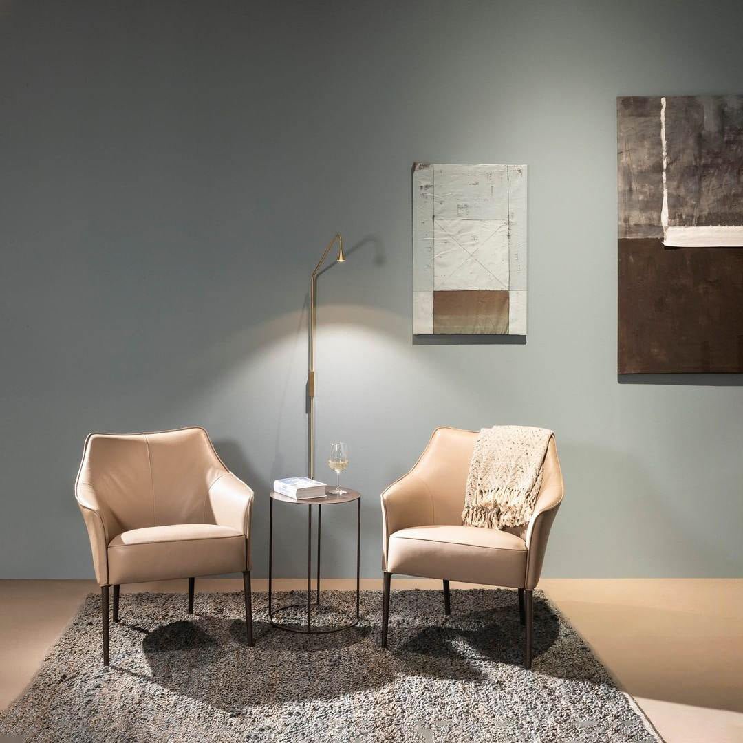 Pureform ウォールランプ