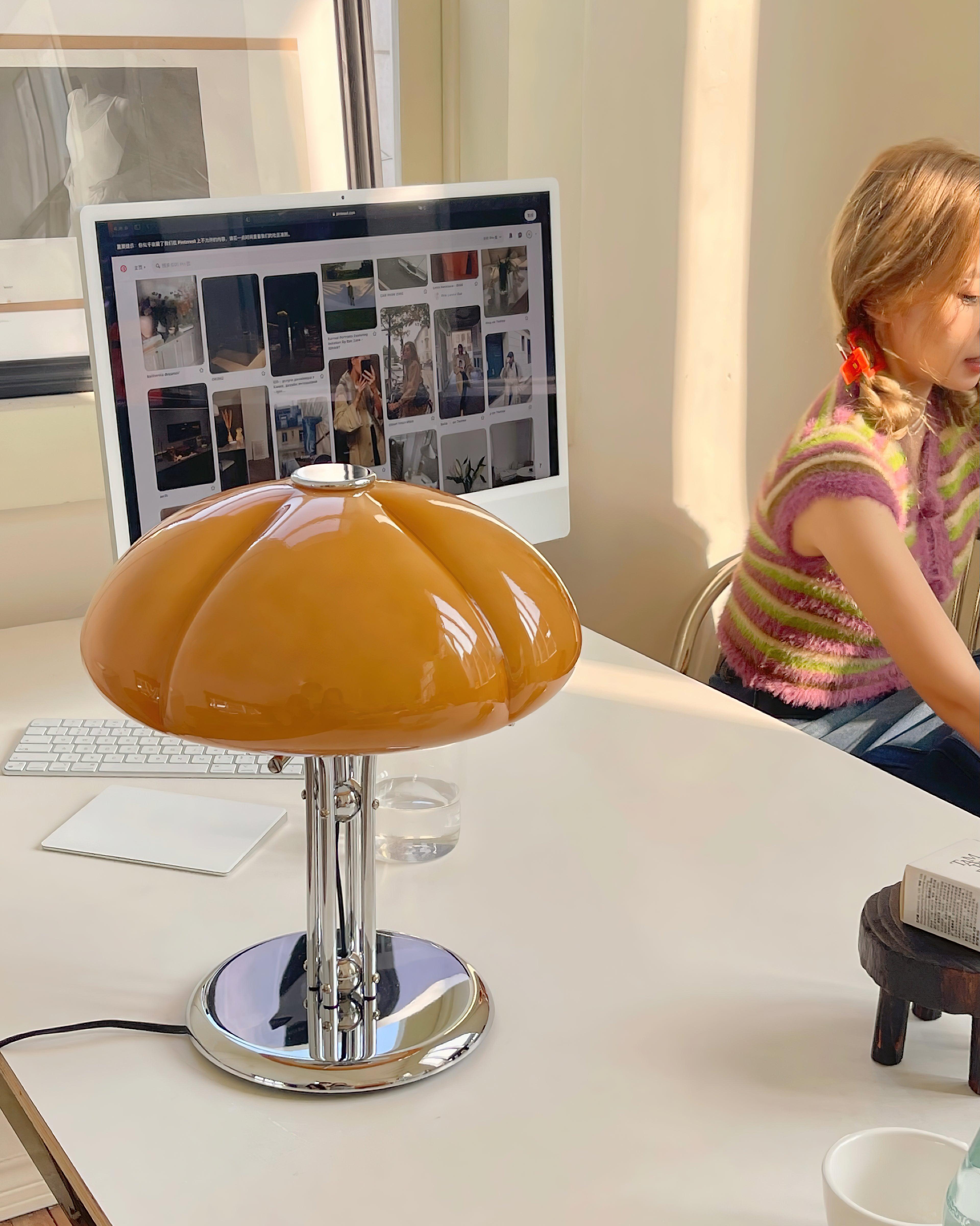 カシアン テーブルランプ