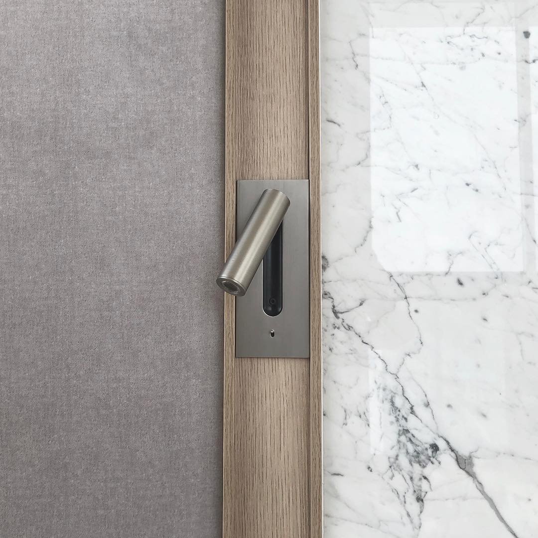 Modern Minimalist Bedroom Wall Lamp